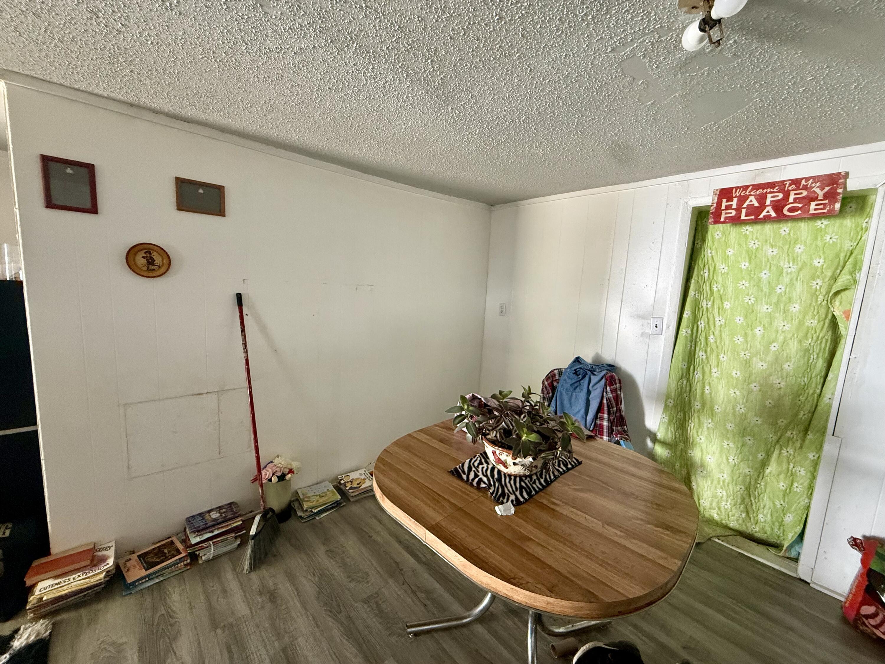 319 North Grand Avenue Property Photo 36