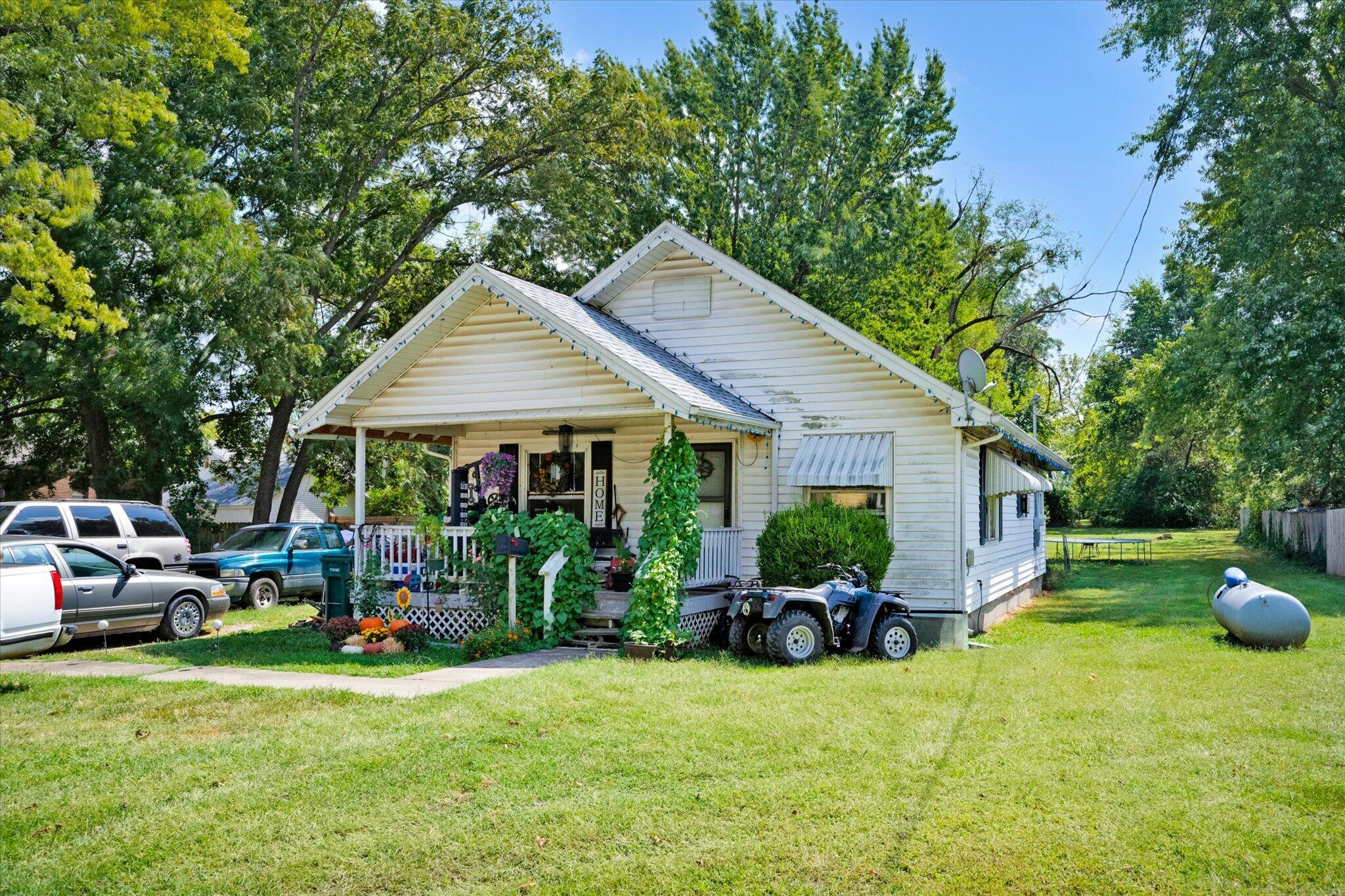 108 West Hickory Street Property Photo 1