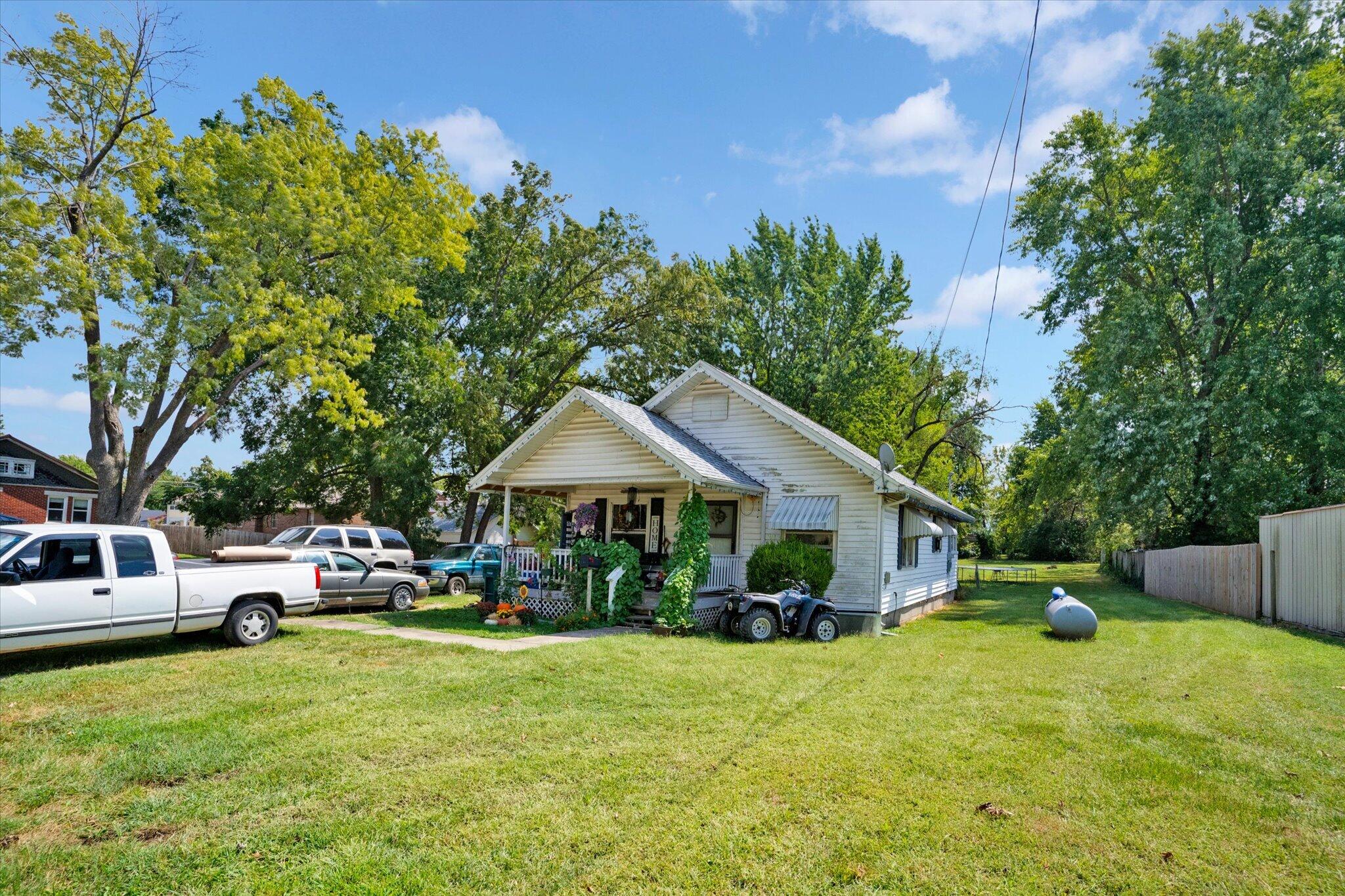 108 West Hickory Street Property Photo 2