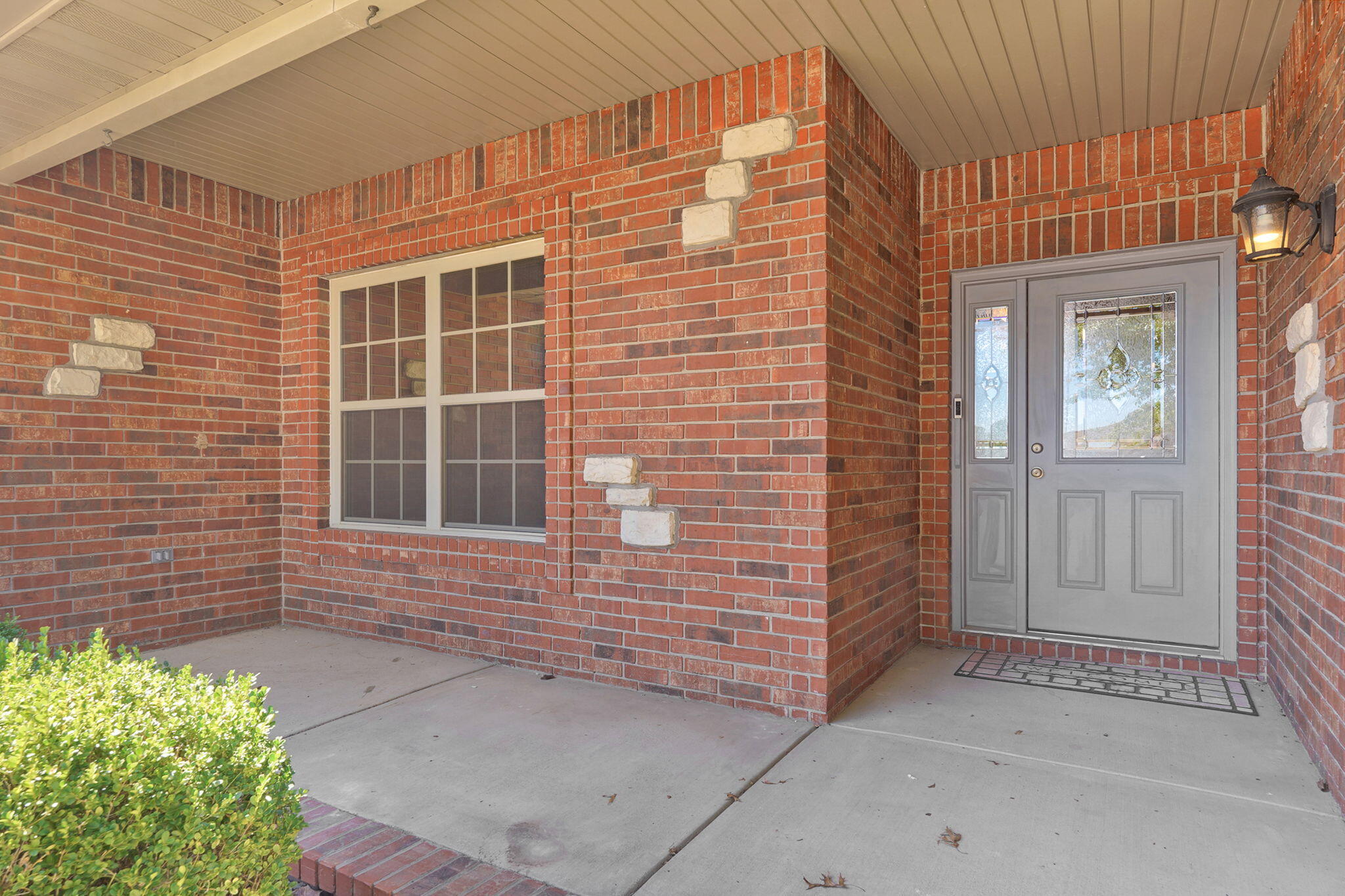 229 North Tierra Drive Property Photo 6