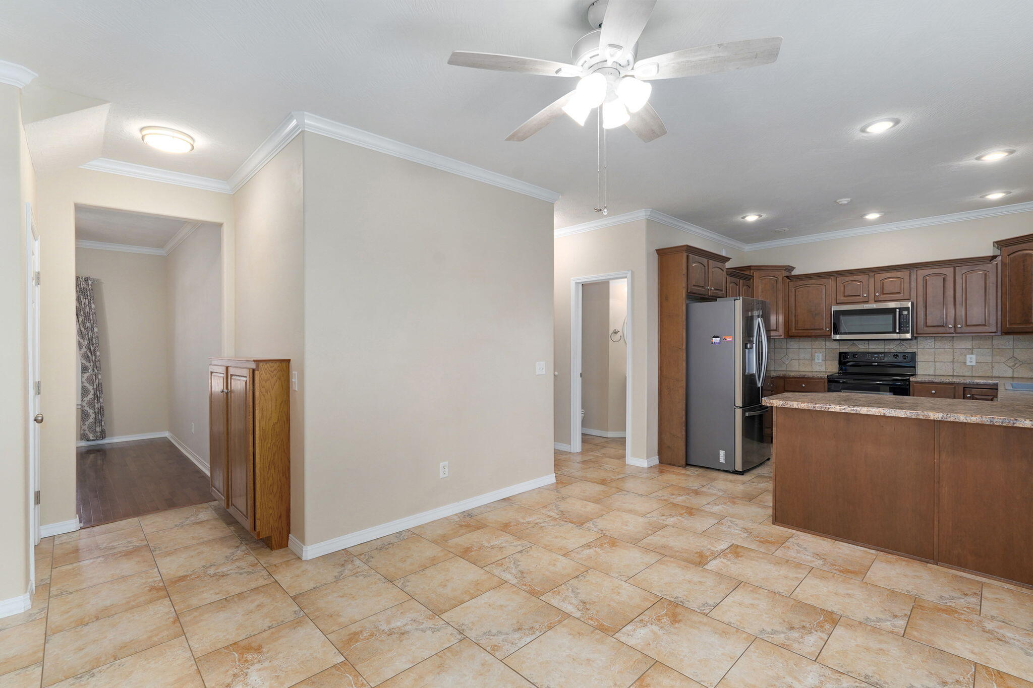 229 North Tierra Drive Property Photo 16