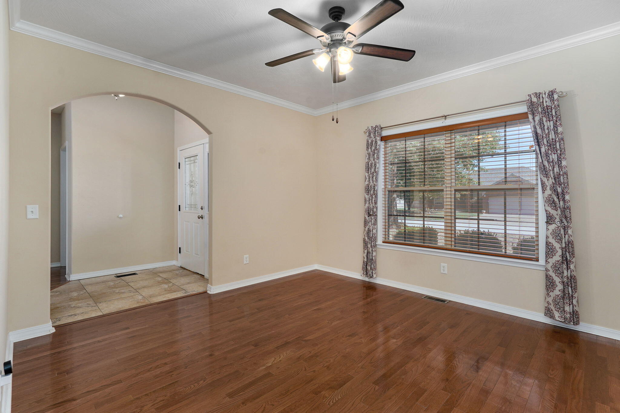 229 North Tierra Drive Property Photo 23