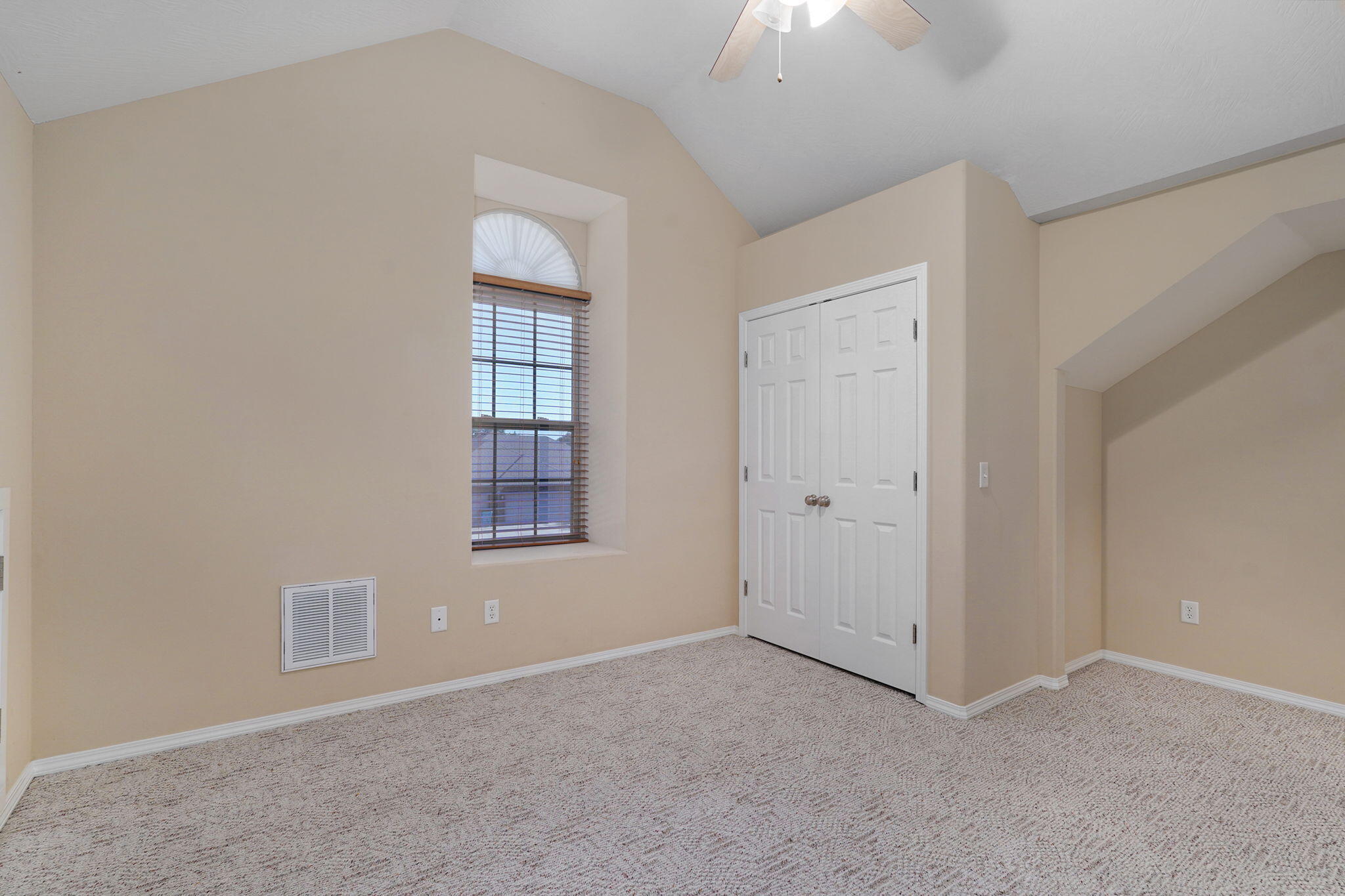 229 North Tierra Drive Property Photo 32
