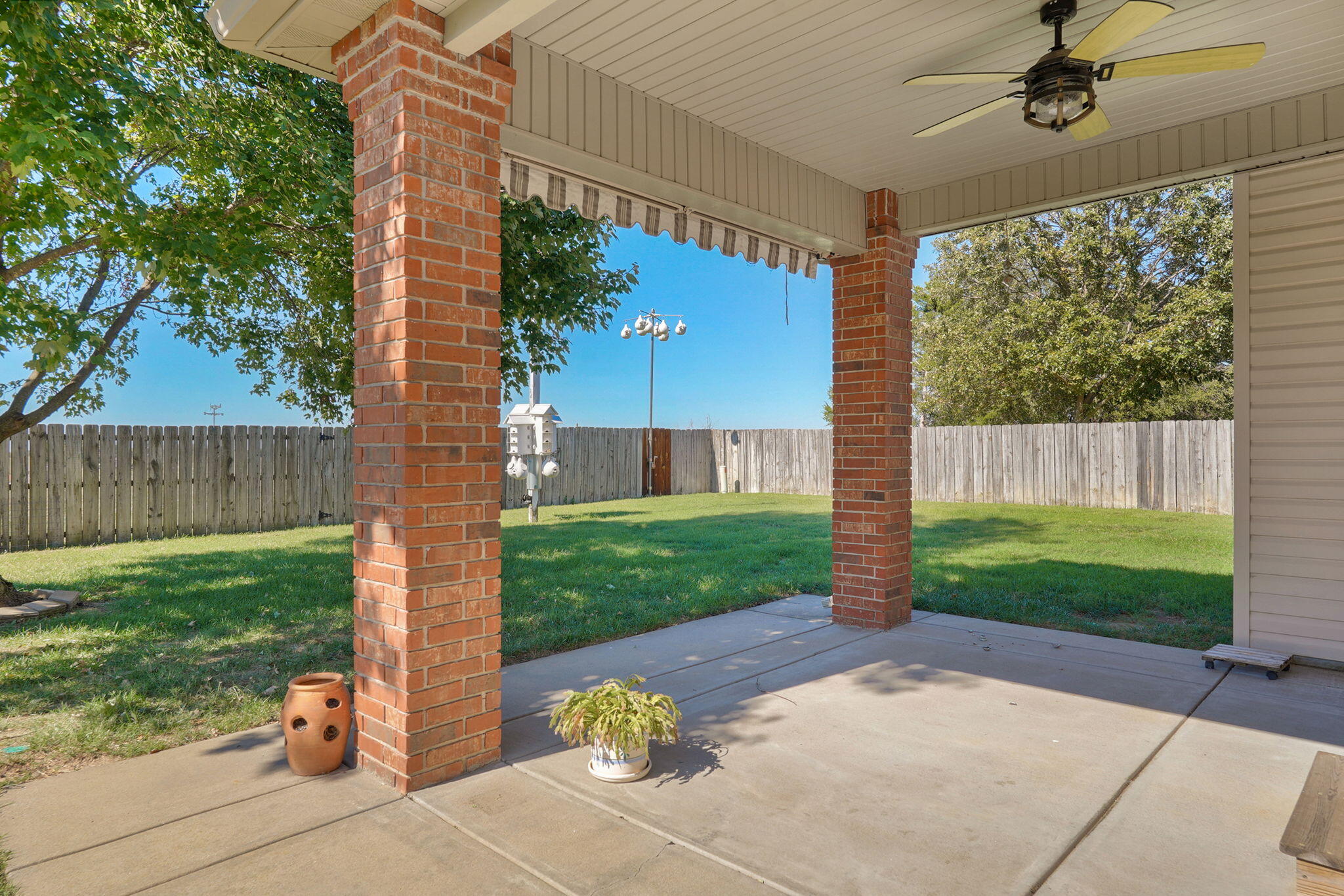 229 North Tierra Drive Property Photo 36