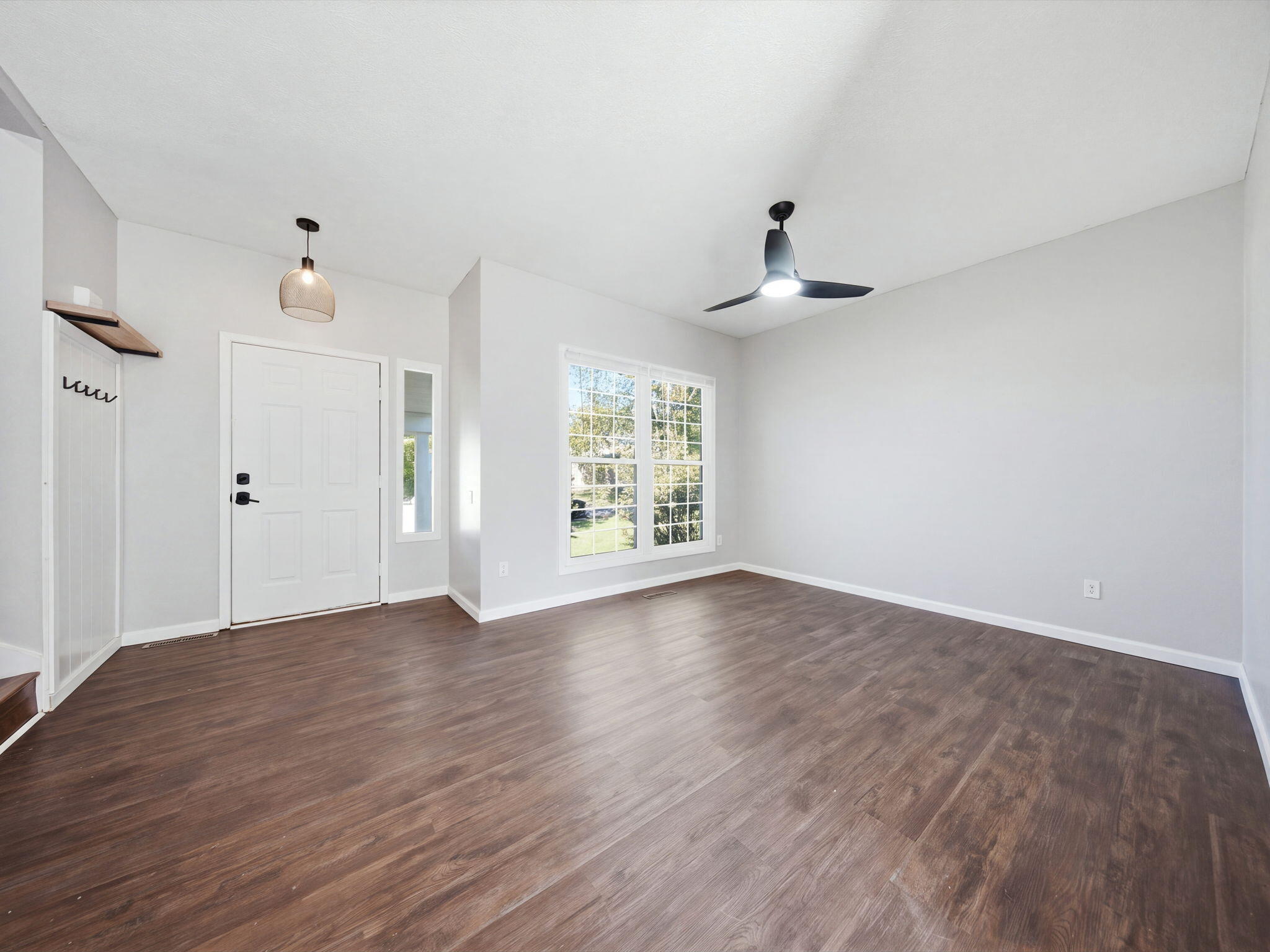 1734 North Mumford Drive Property Photo 7