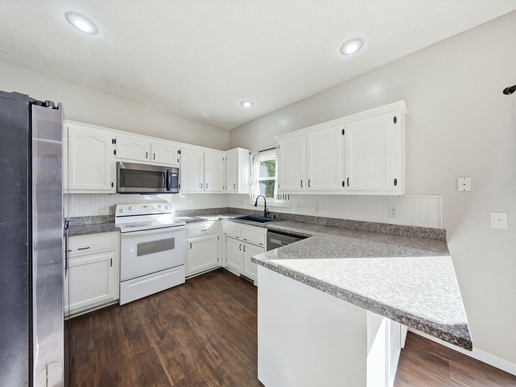 1734 North Mumford Drive Property Photo 13