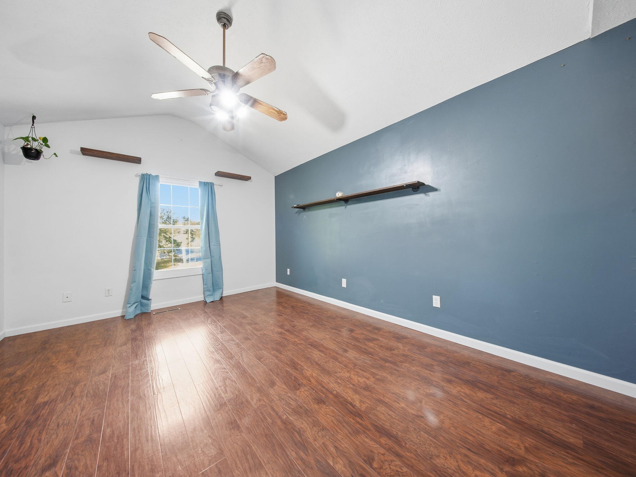 1734 North Mumford Drive Property Photo 16