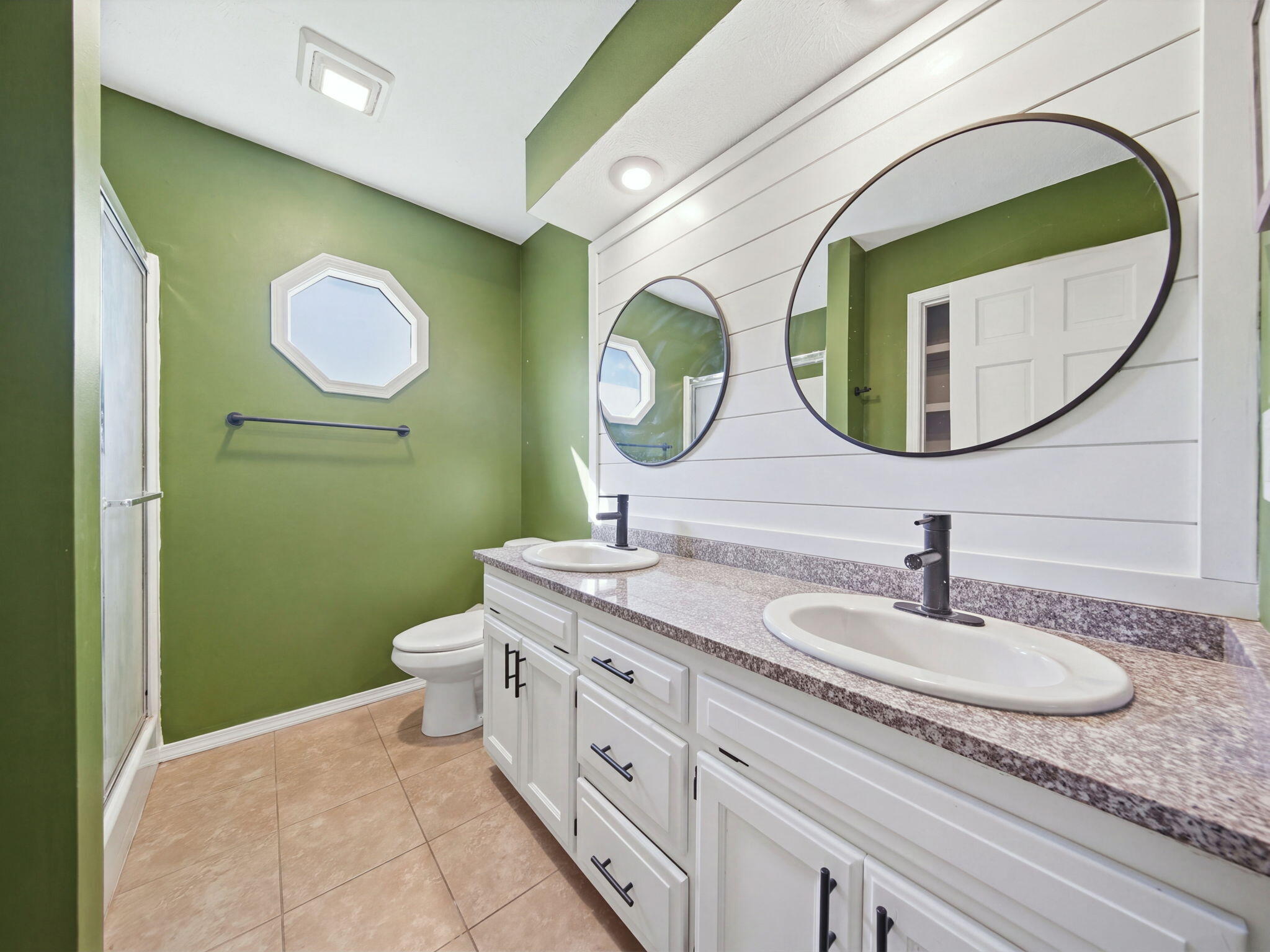 1734 North Mumford Drive Property Photo 19