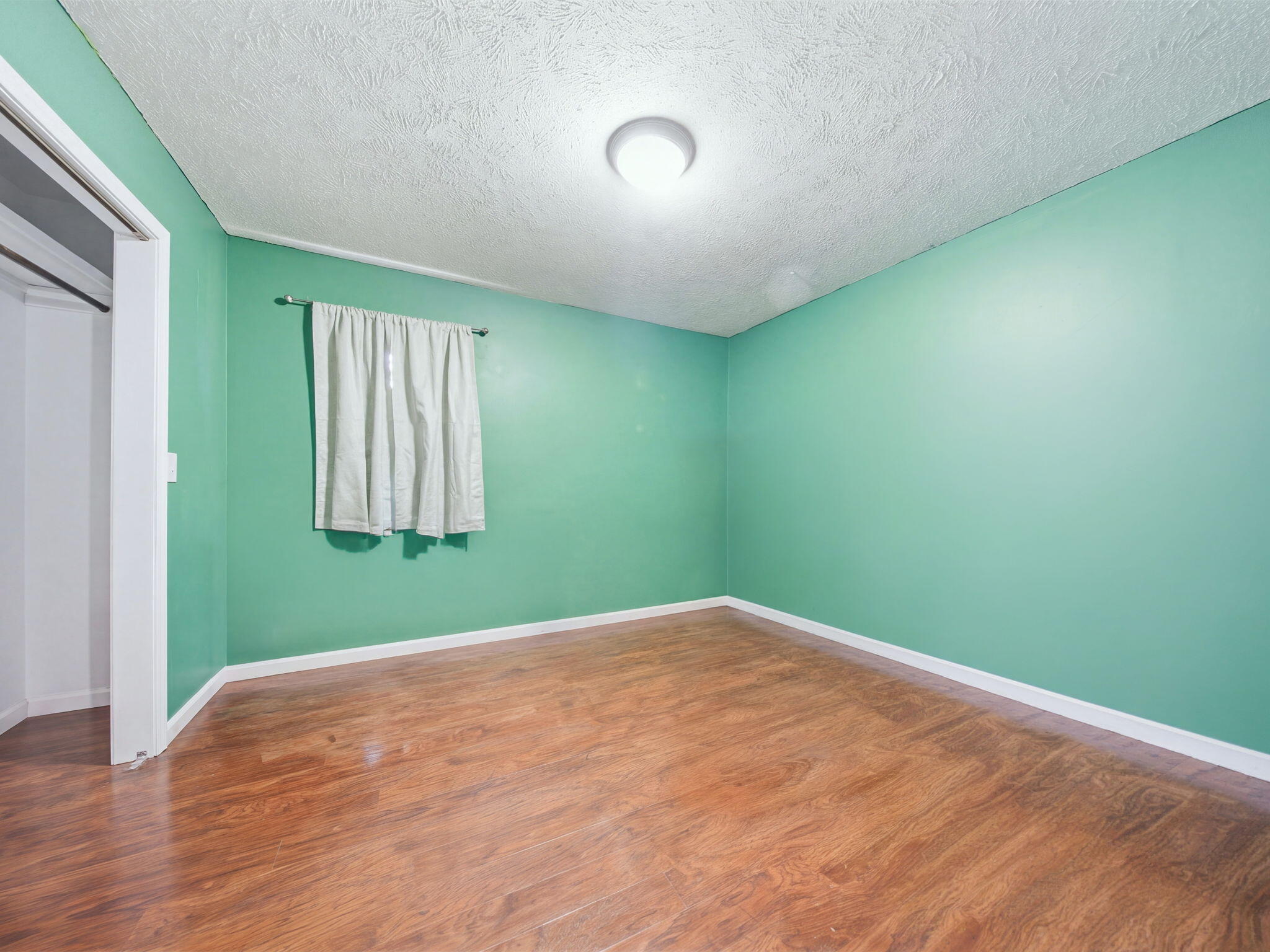 1734 North Mumford Drive Property Photo 20
