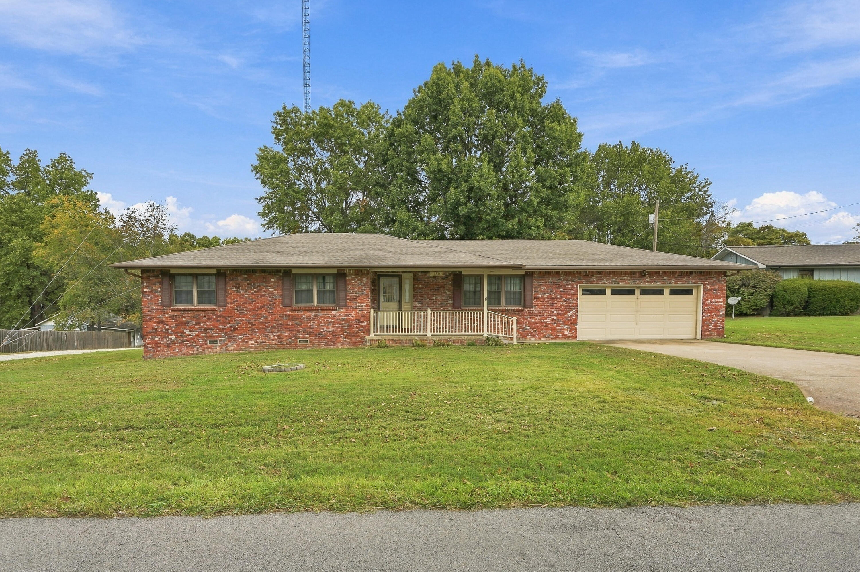 1180 Reid Road Road Property Photo 1
