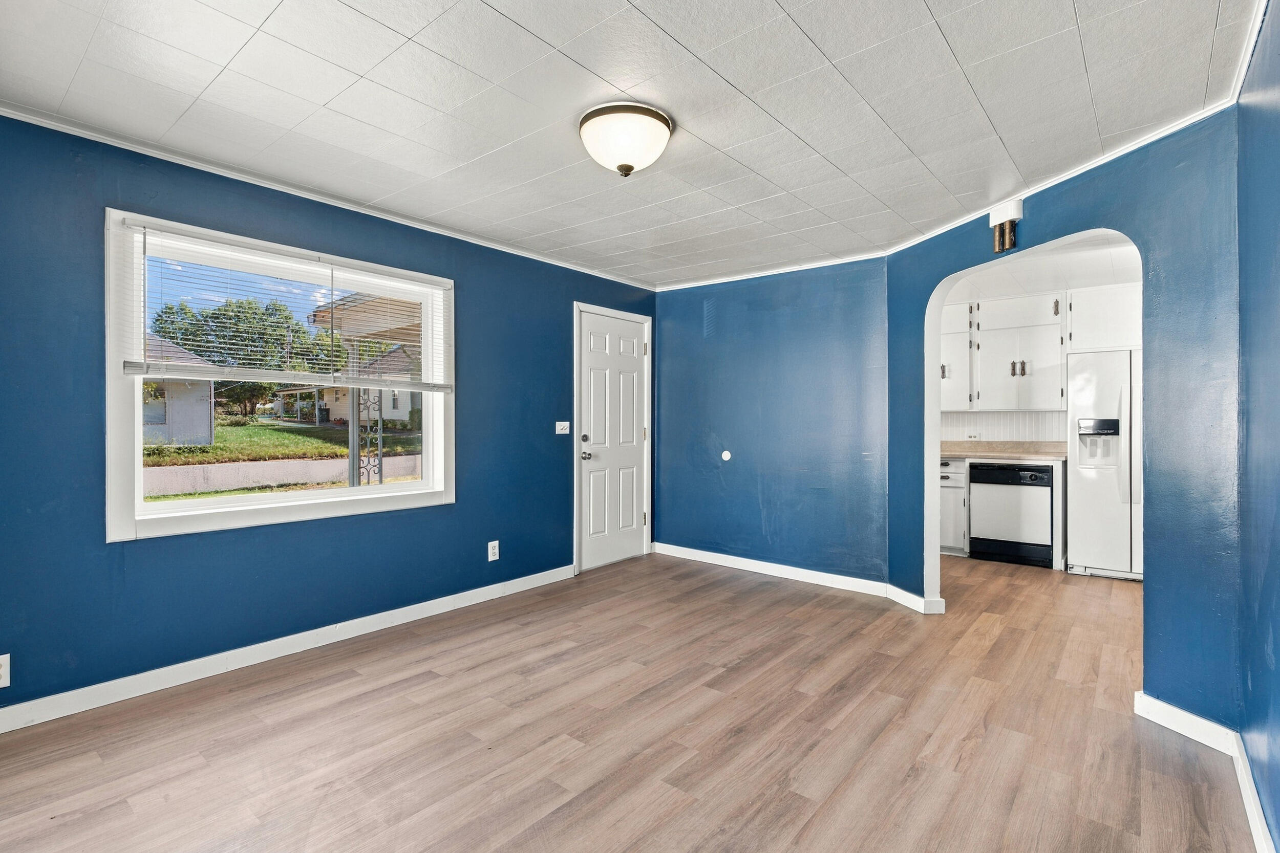 304 North Lincoln Avenue Property Photo 4
