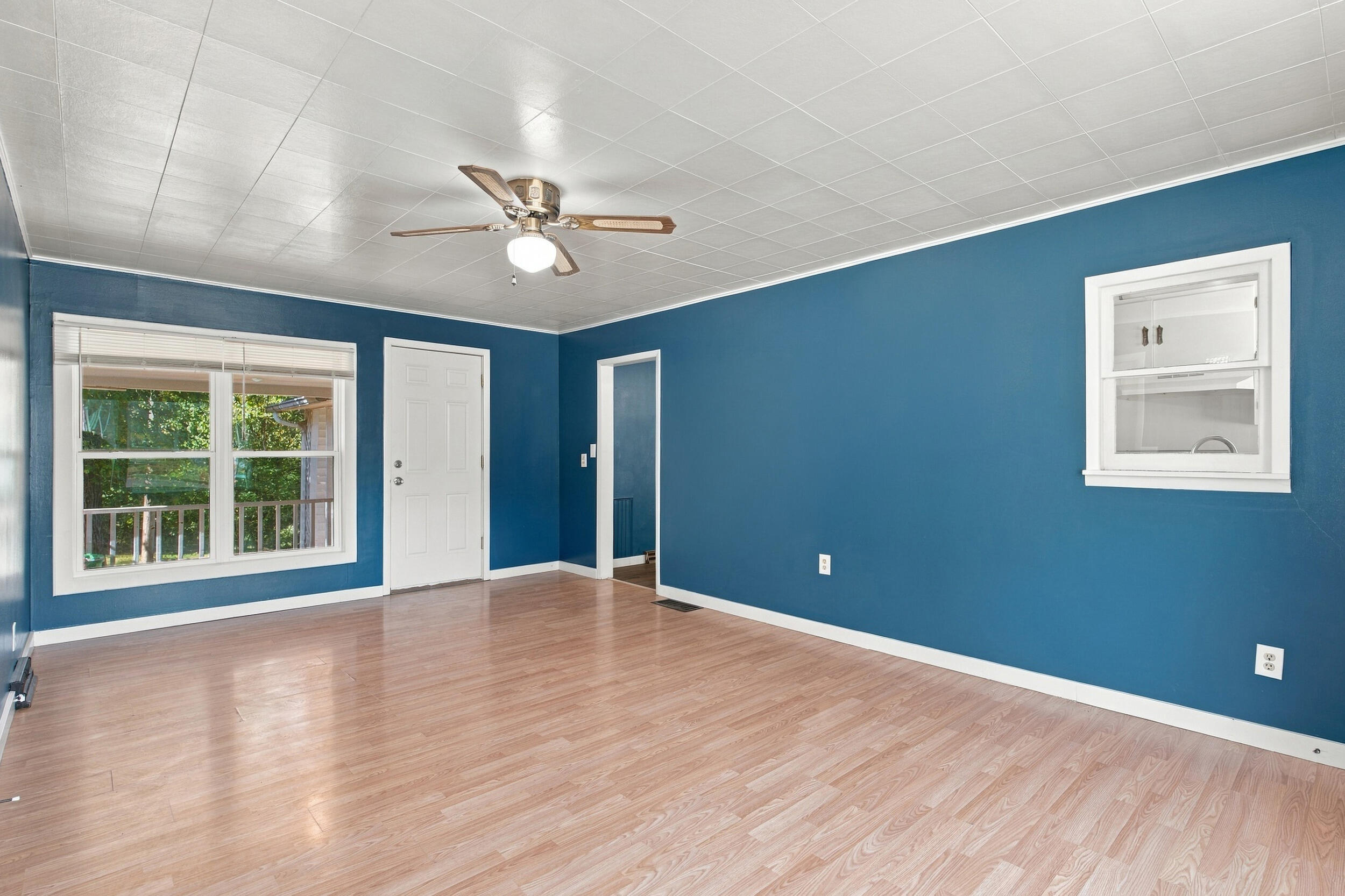 304 North Lincoln Avenue Property Photo 10