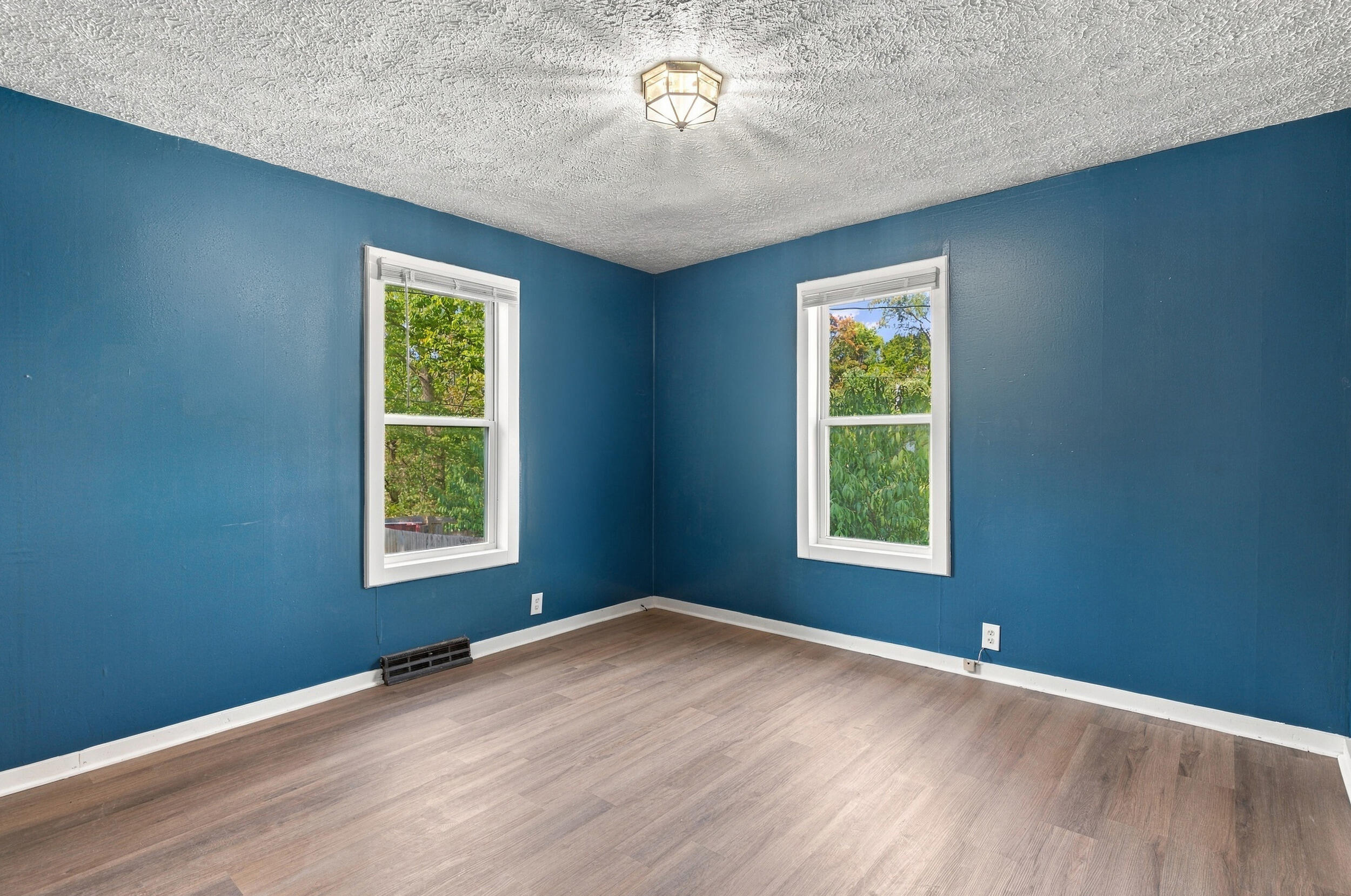 304 North Lincoln Avenue Property Photo 15