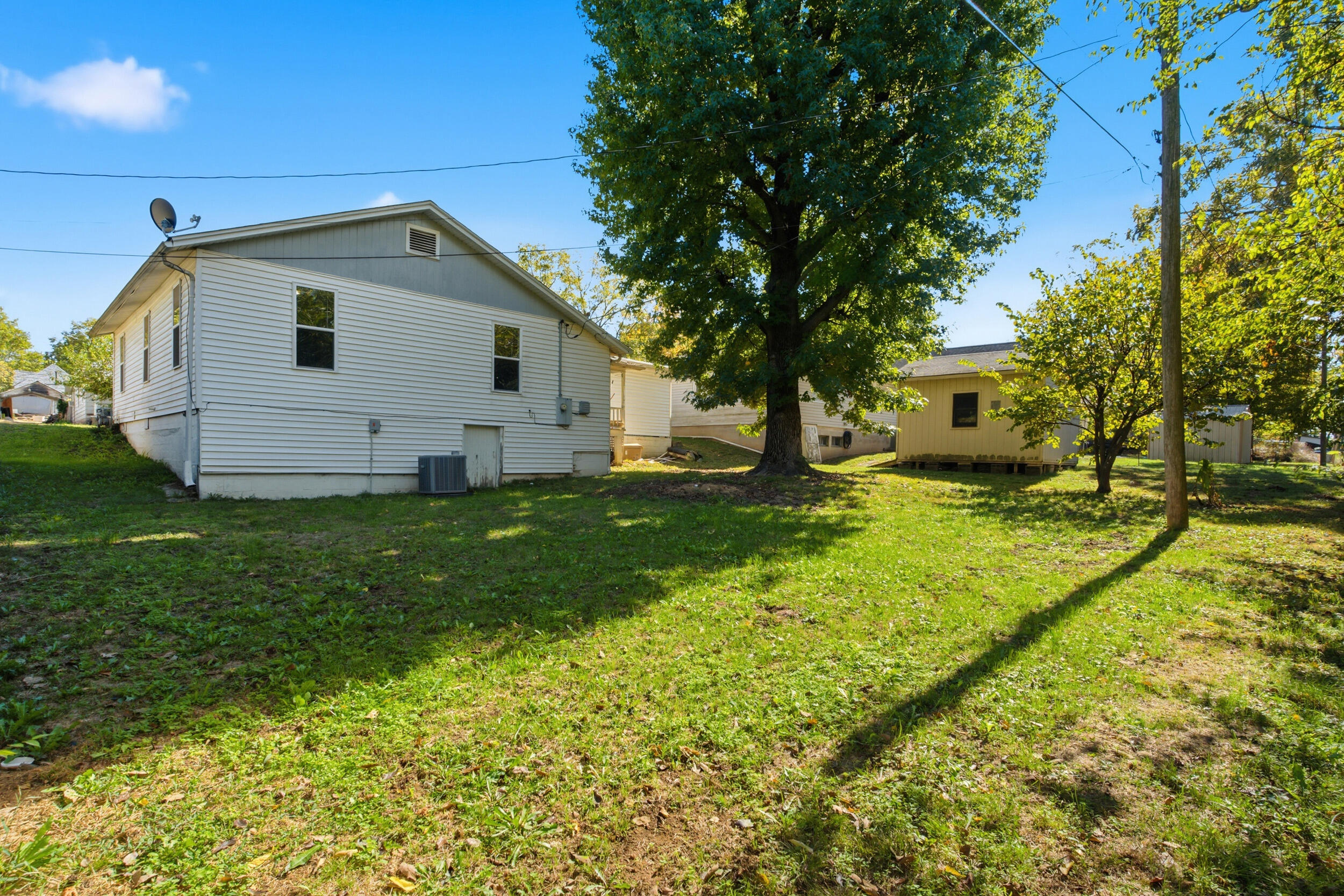 304 North Lincoln Avenue Property Photo 25