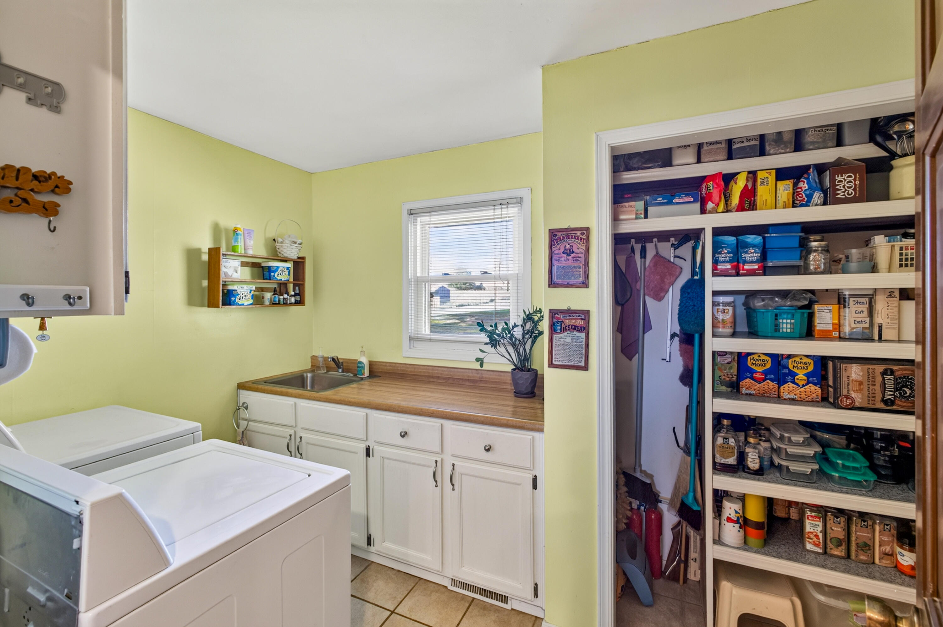 2157 North Farm Road 197 Property Photo 22