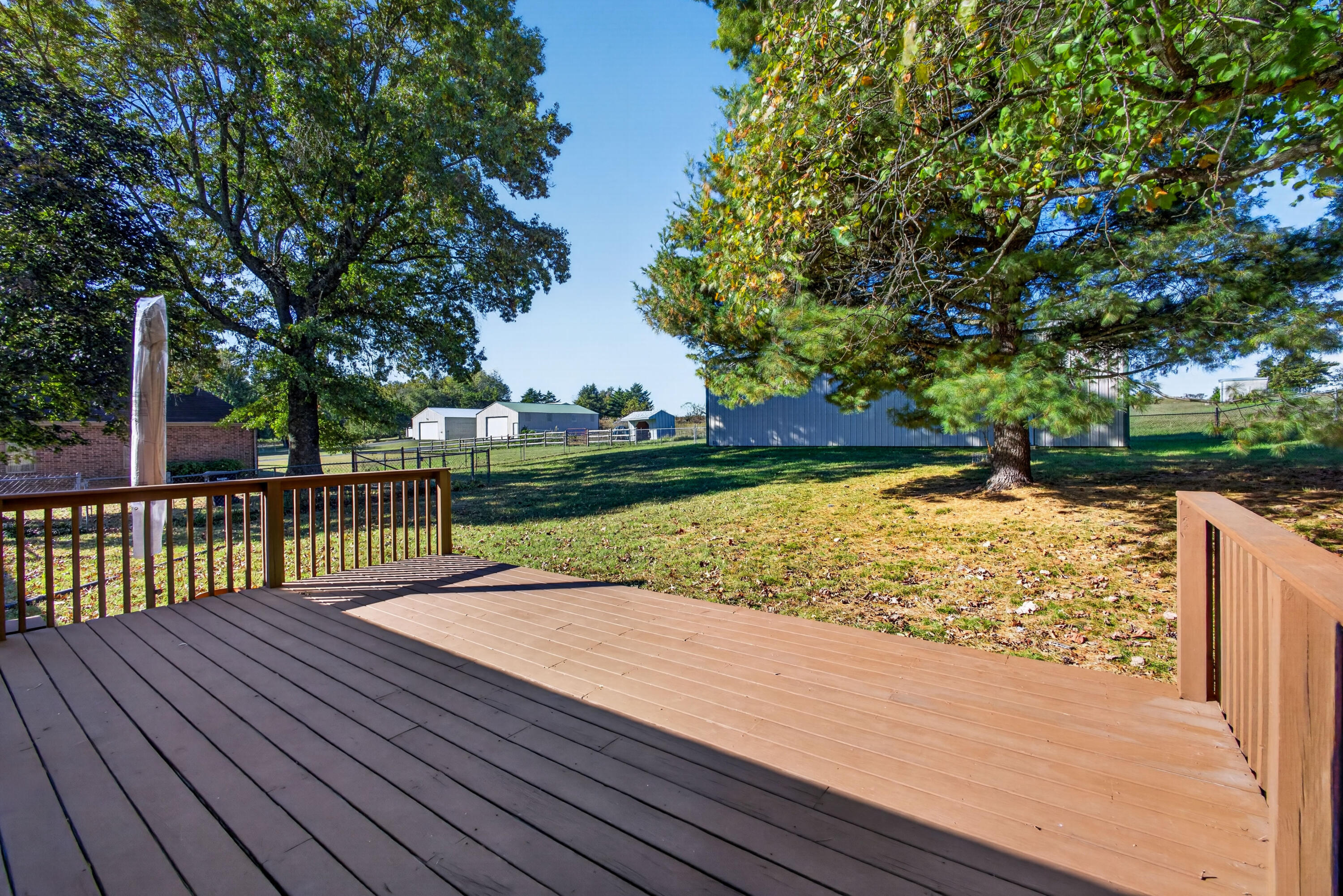2157 North Farm Road 197 Property Photo 49