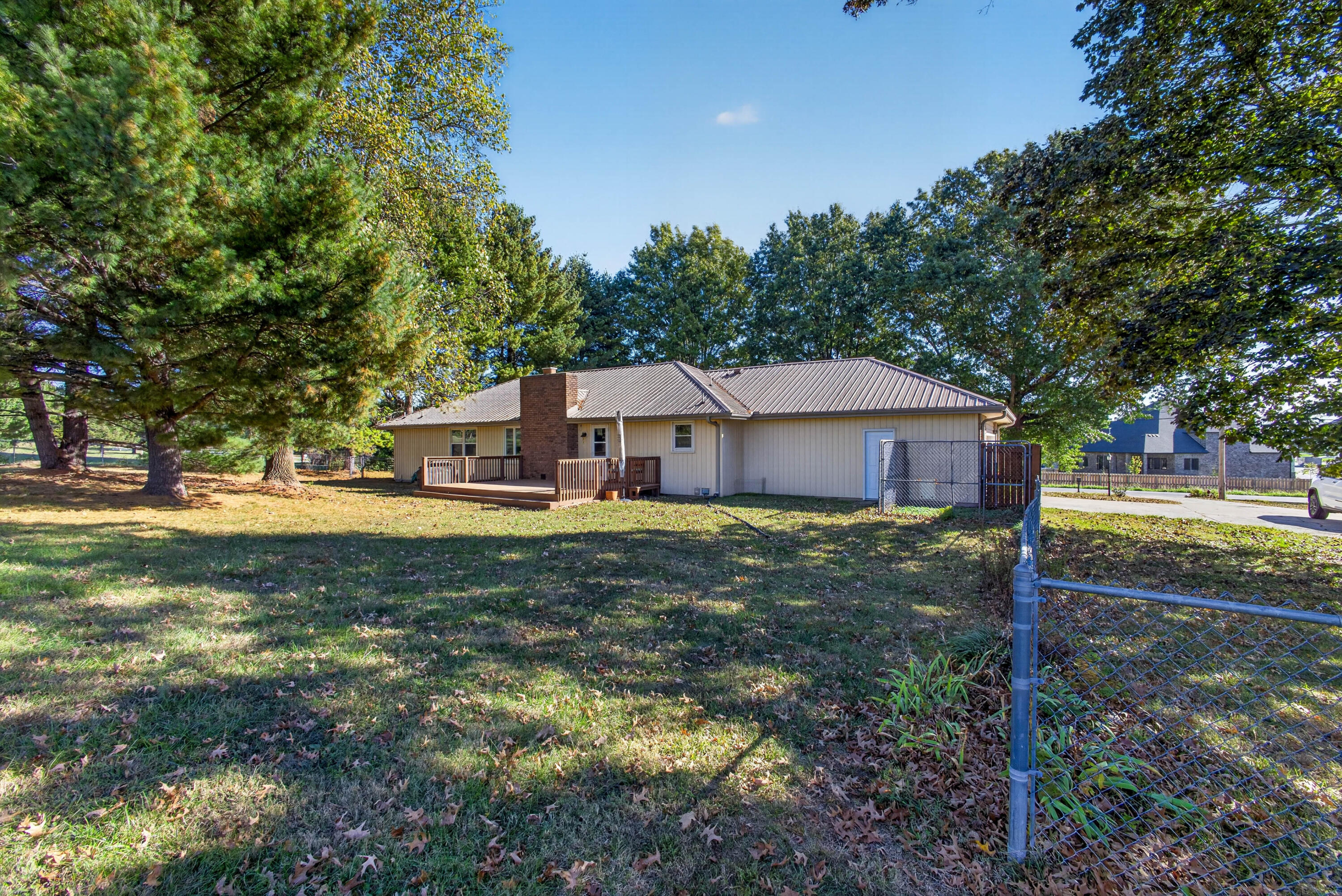 2157 North Farm Road 197 Property Photo 51