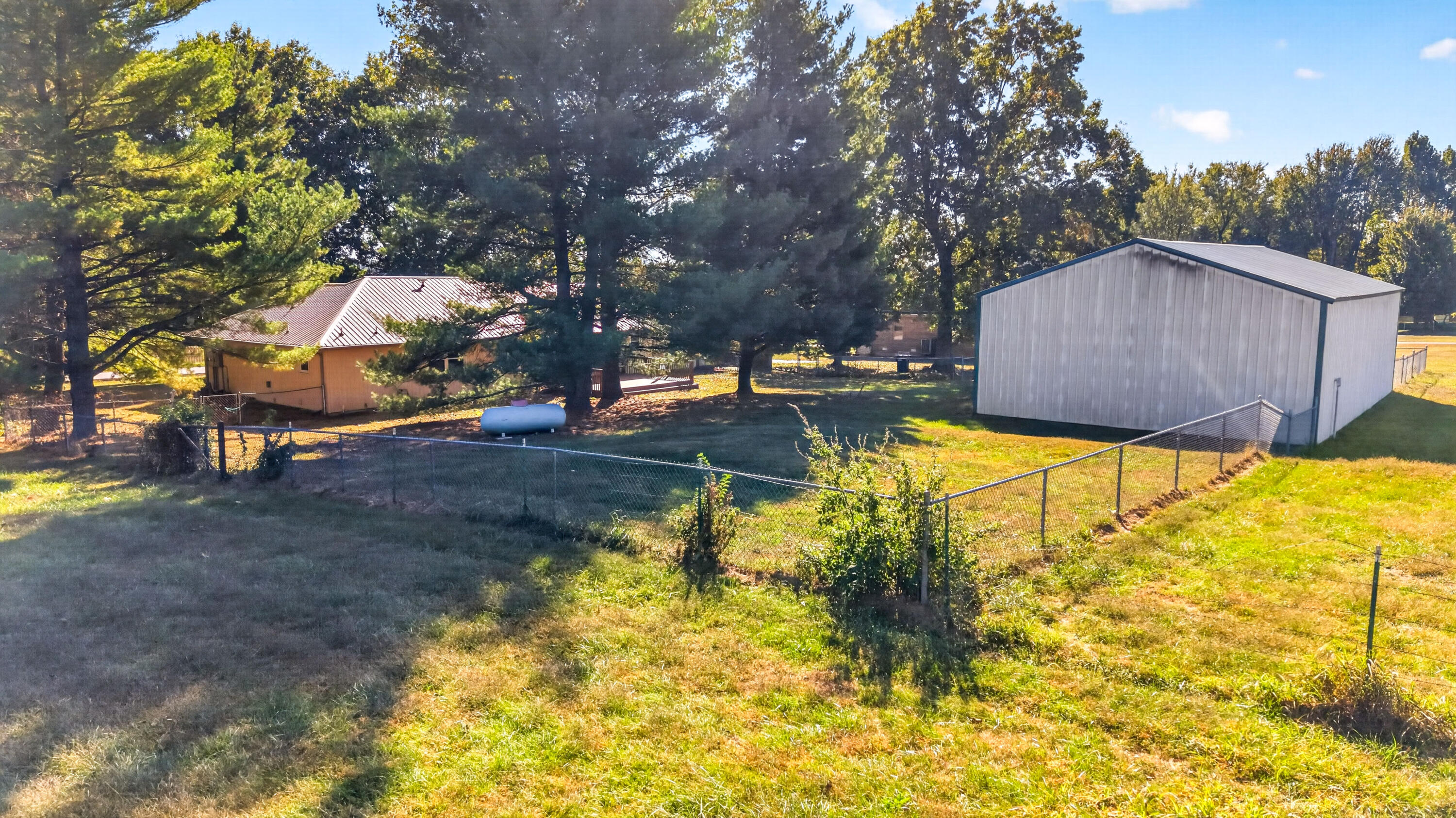 2157 North Farm Road 197 Property Photo 54