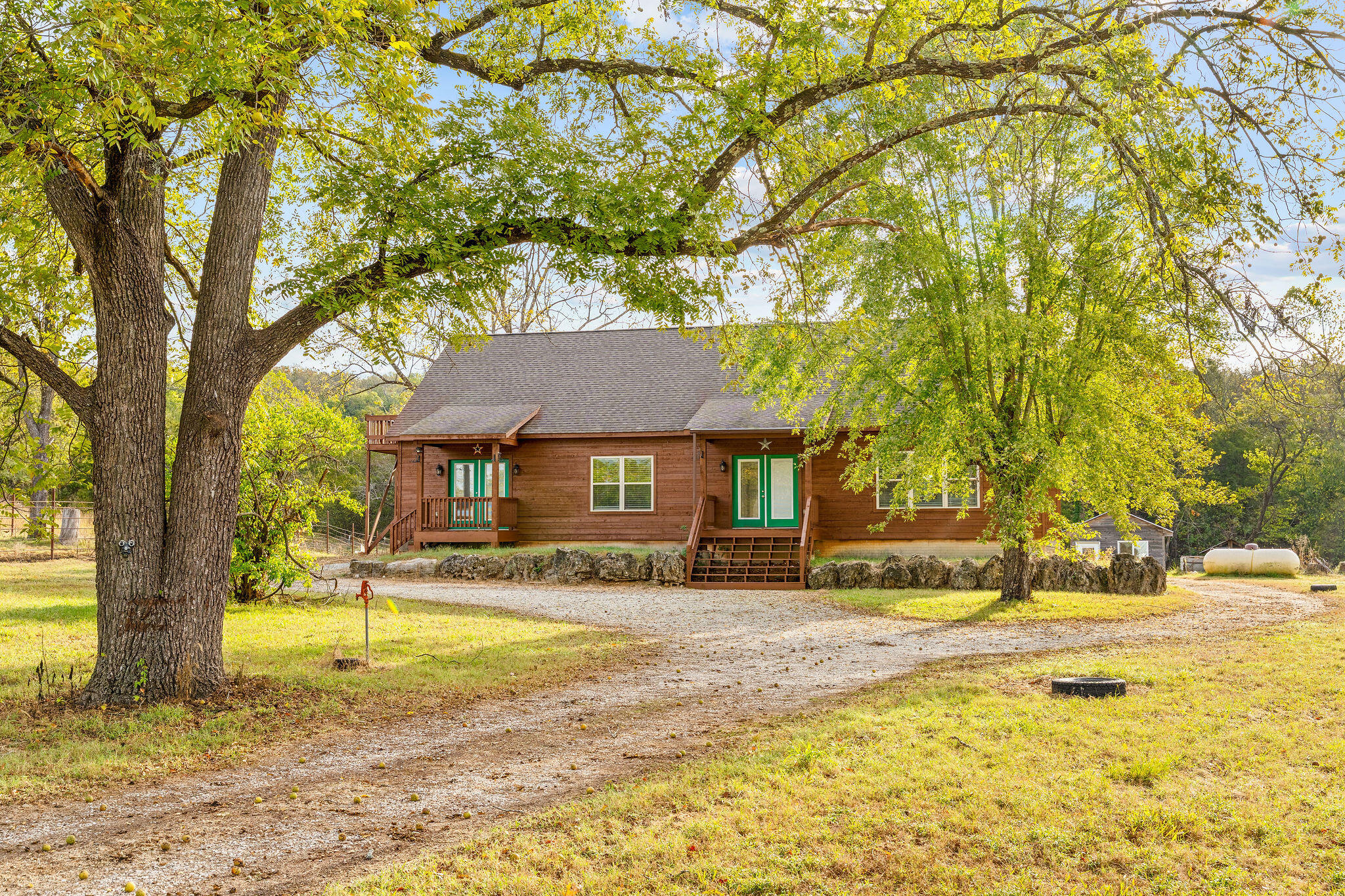 335 Mcgee-keys Road Property Photo 1