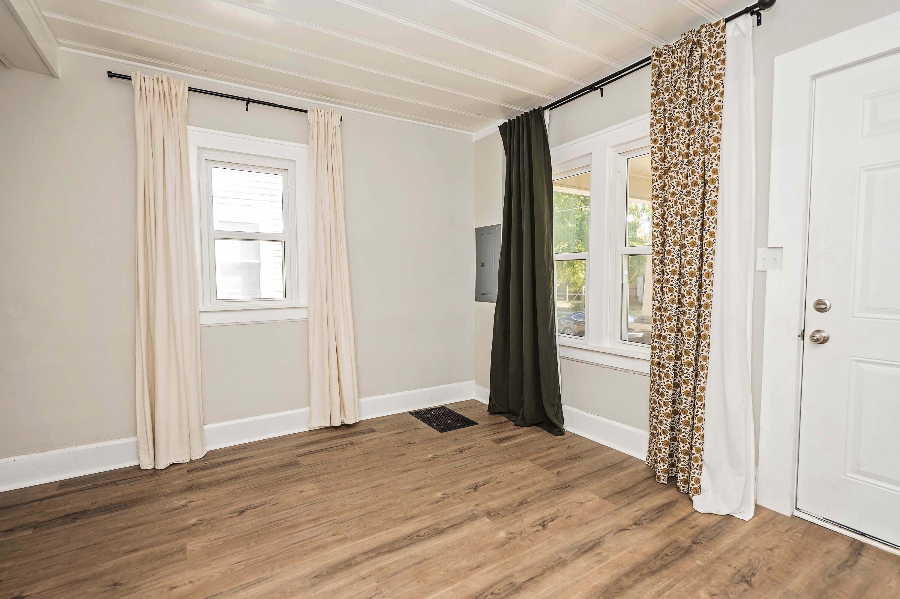 1413 West Mount Vernon Street Property Photo 3
