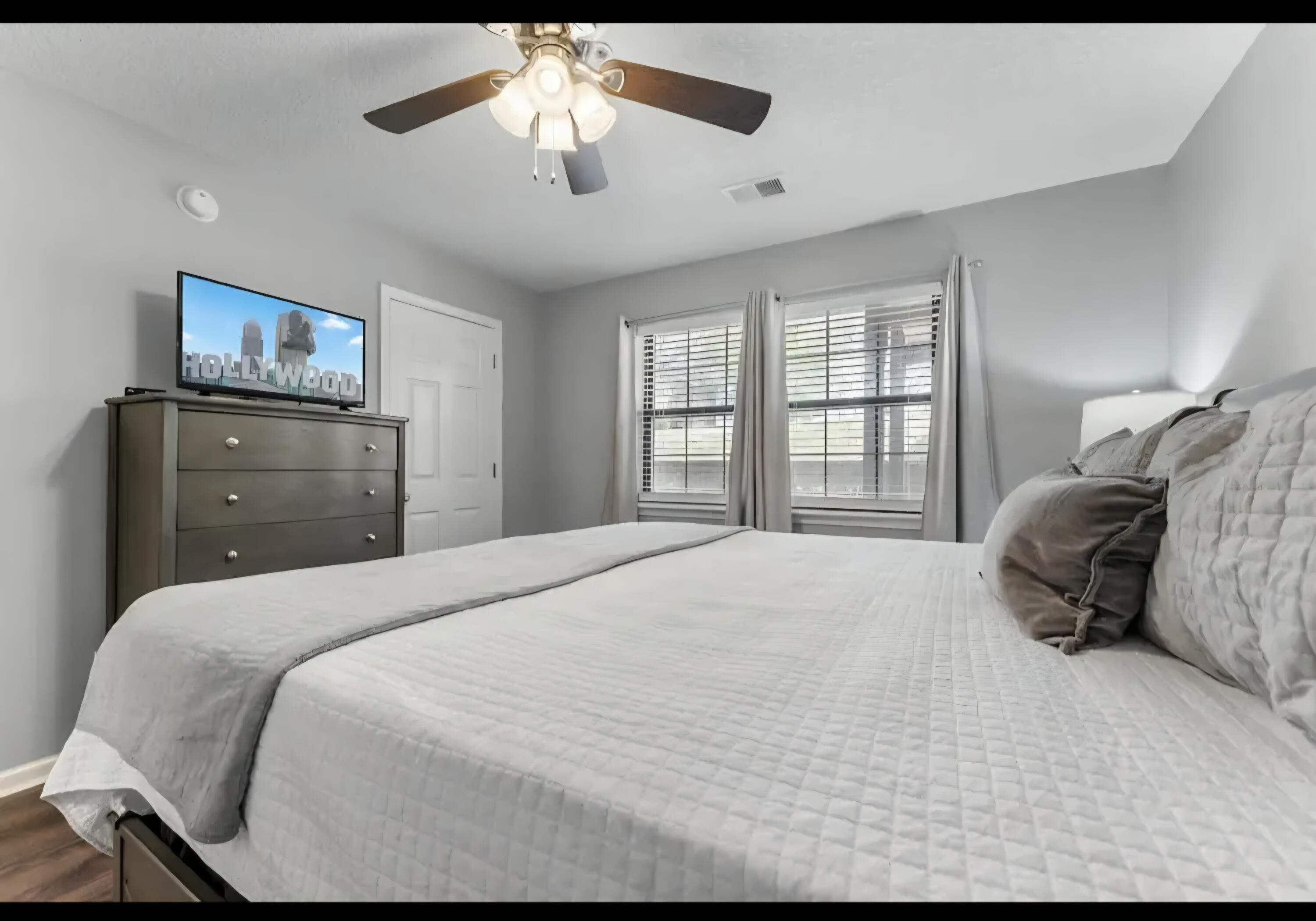 350 South Wildwood Drive F4 Property Photo 22