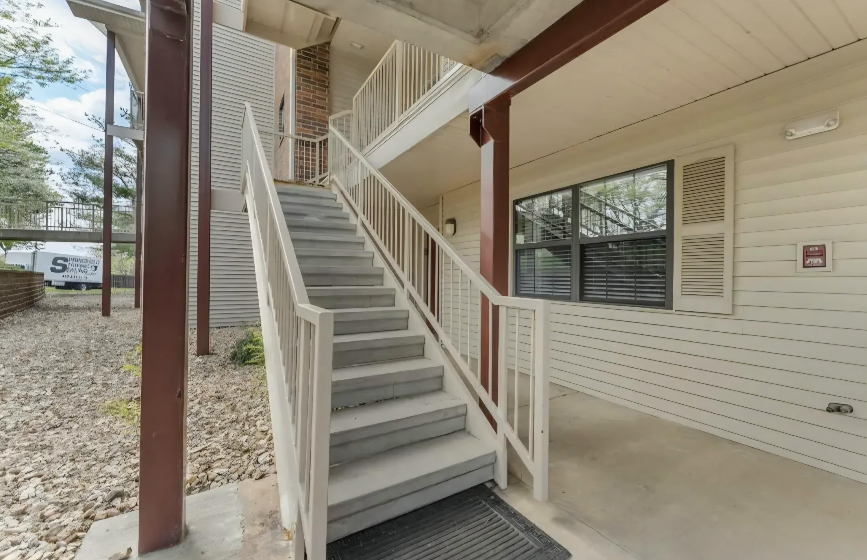 350 South Wildwood Drive F4 Property Photo 27