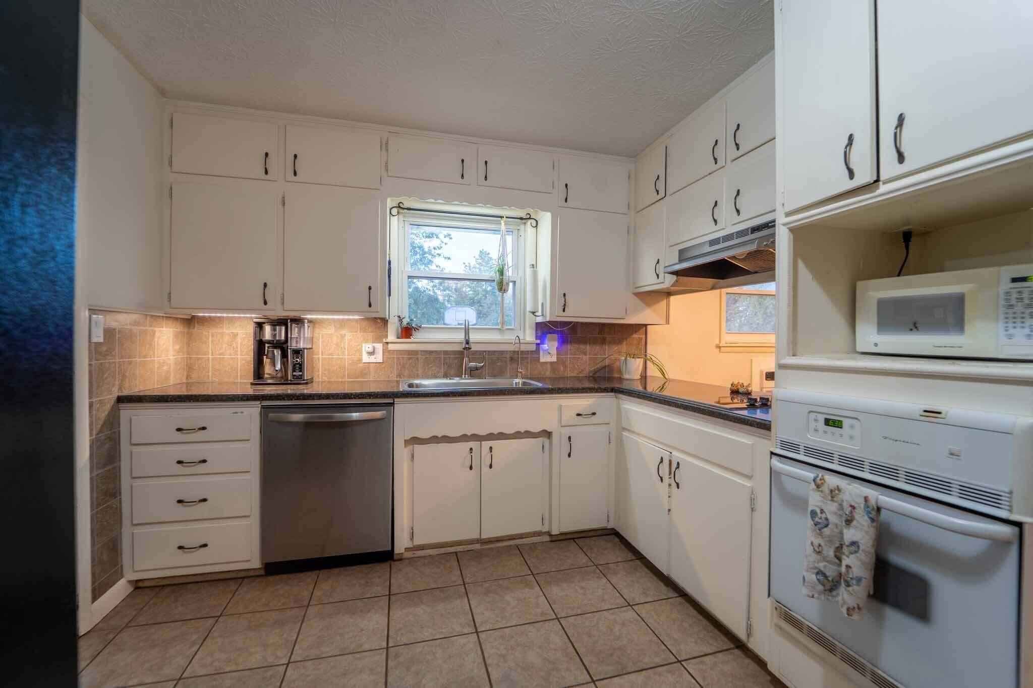 7159 West Farm Road 140 Property Photo 14