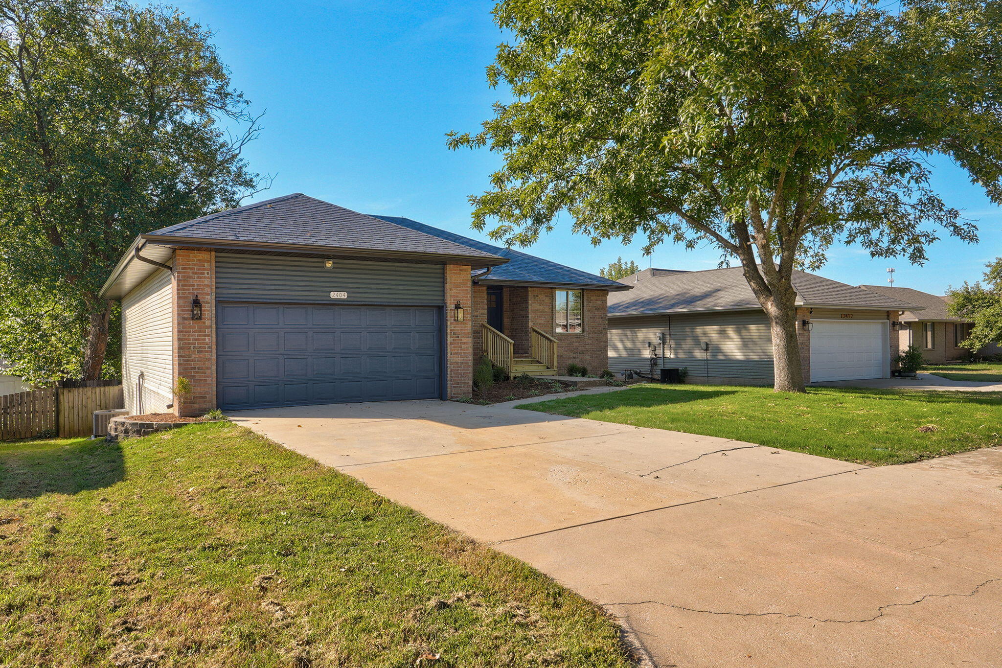 2404 West Rockwood Street Property Photo 3