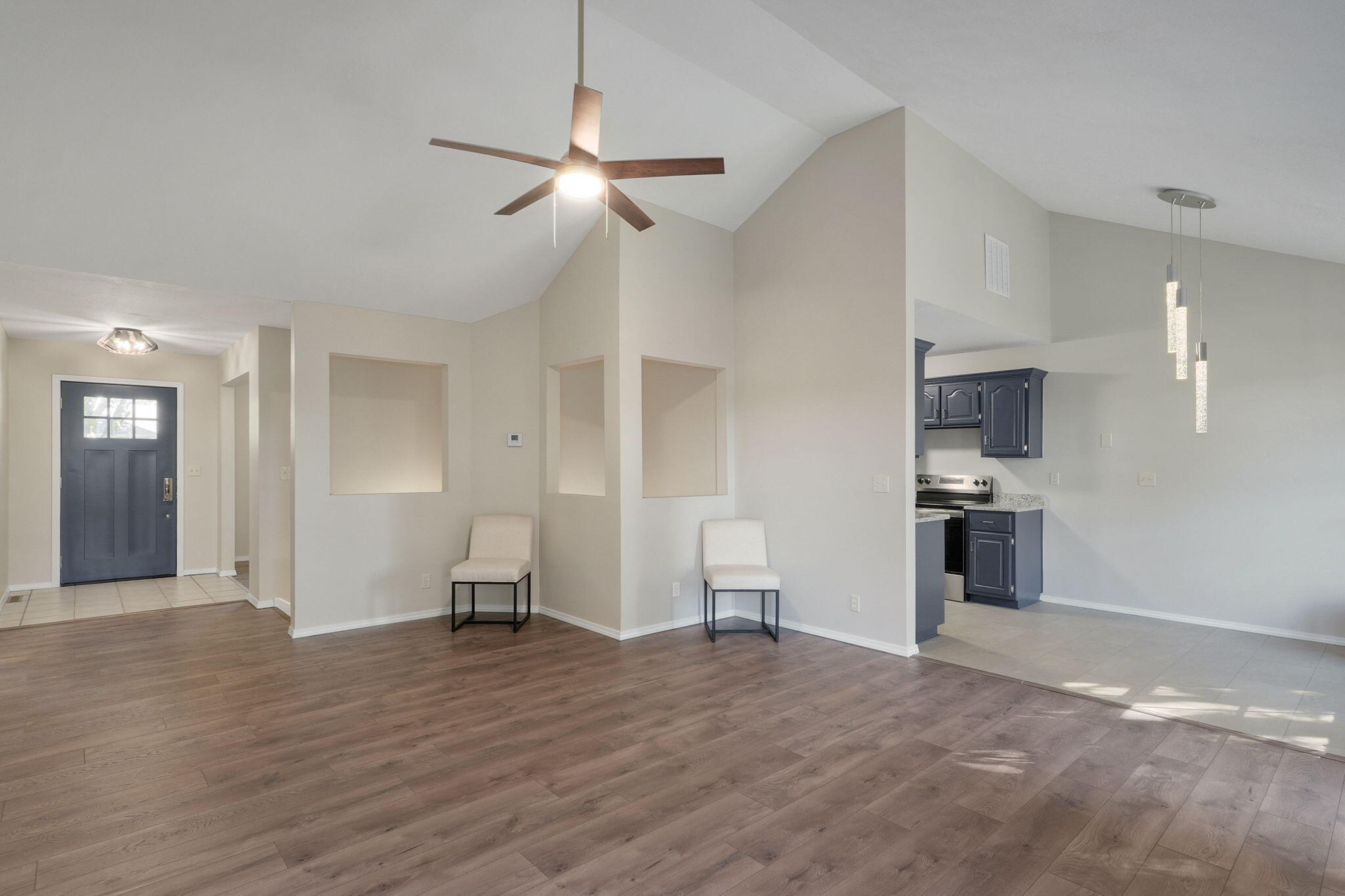 2404 West Rockwood Street Property Photo 9