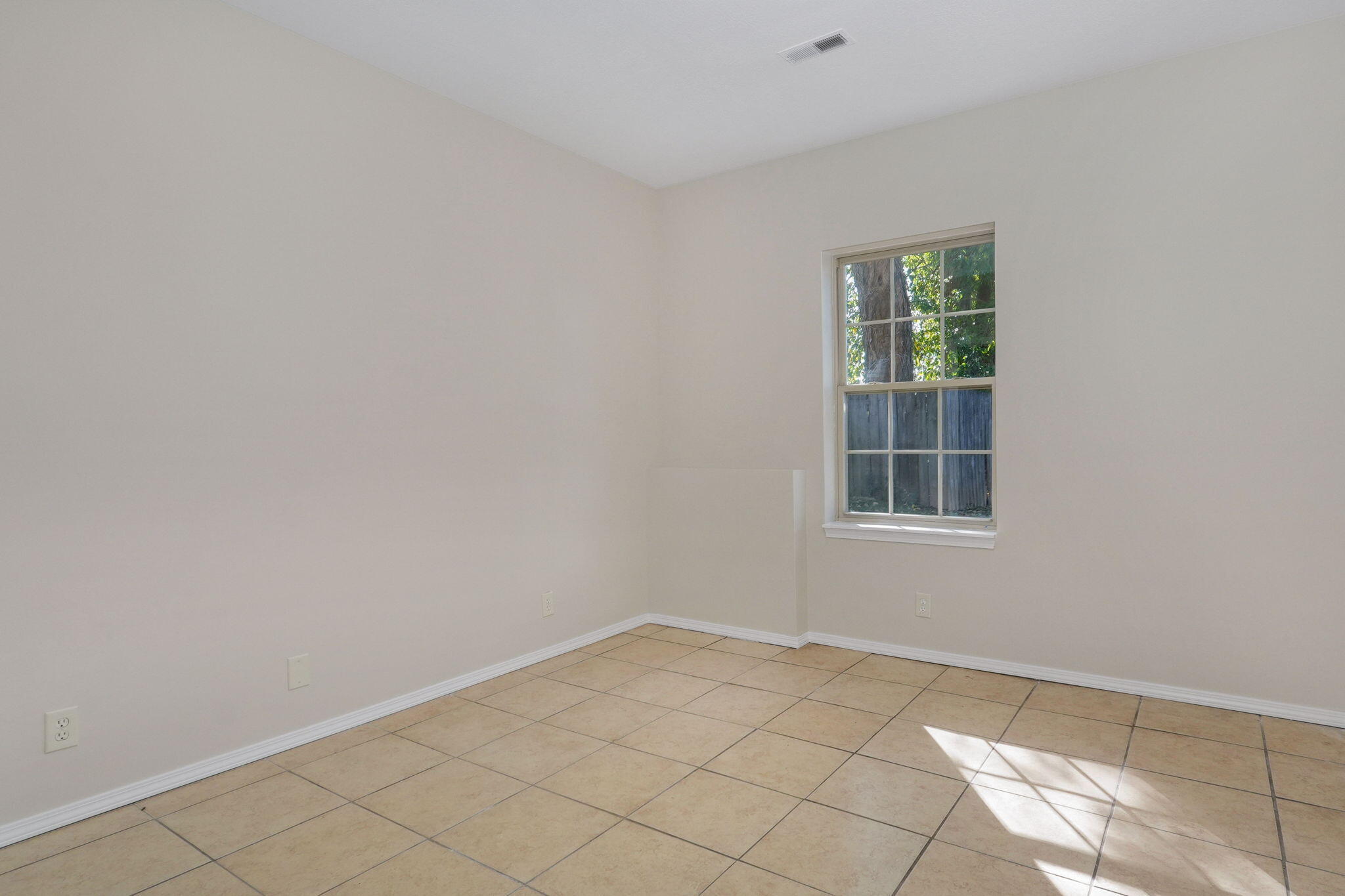 2404 West Rockwood Street Property Photo 43
