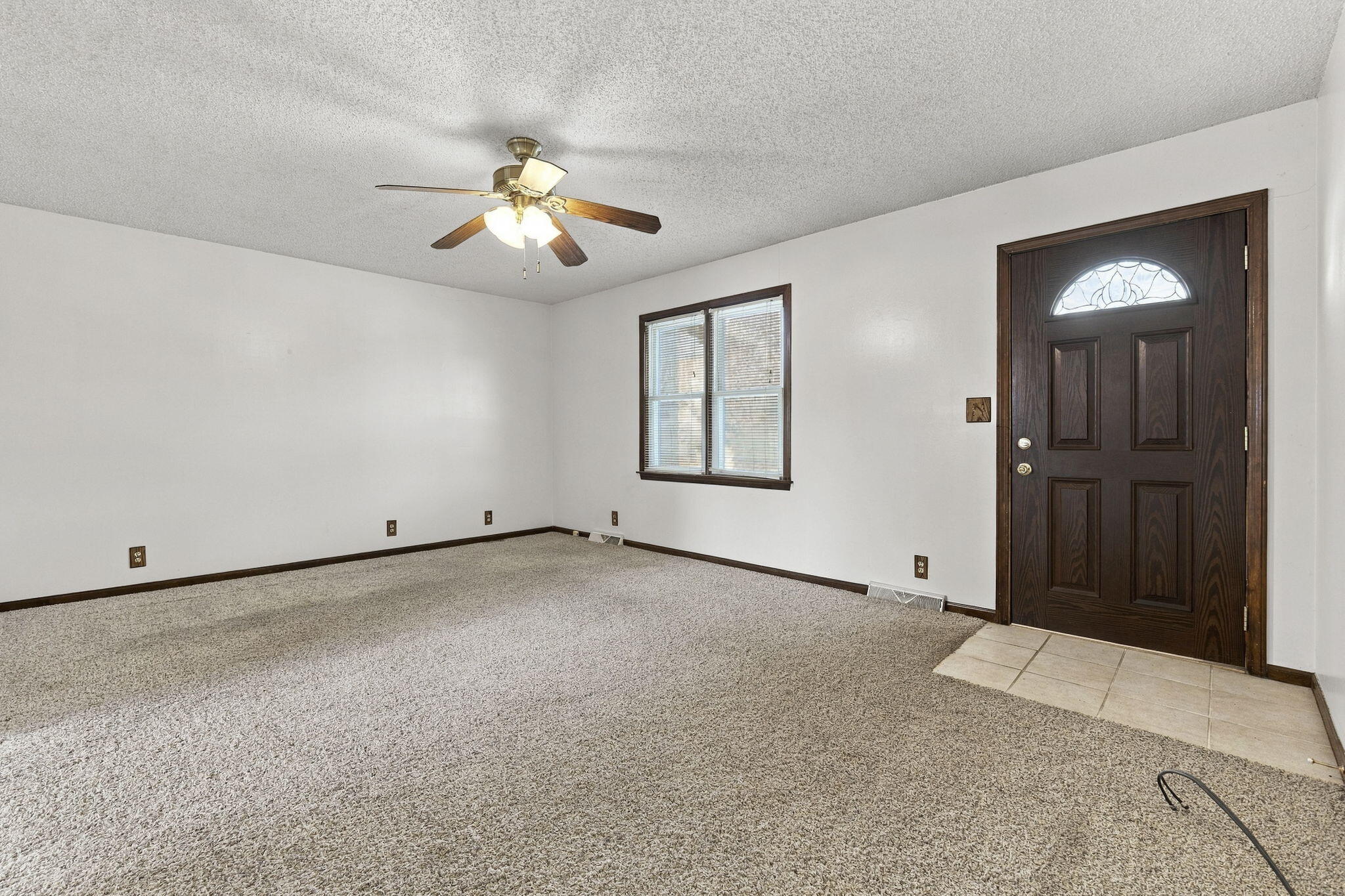 307 West Main Street Property Photo 6
