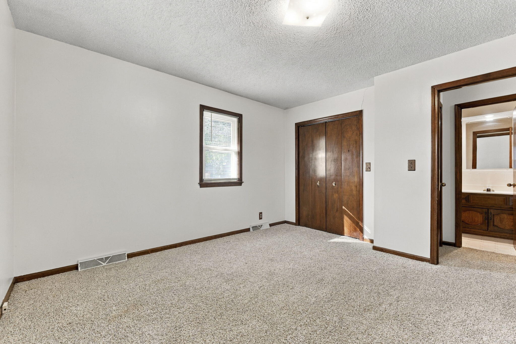 307 West Main Street Property Photo 22