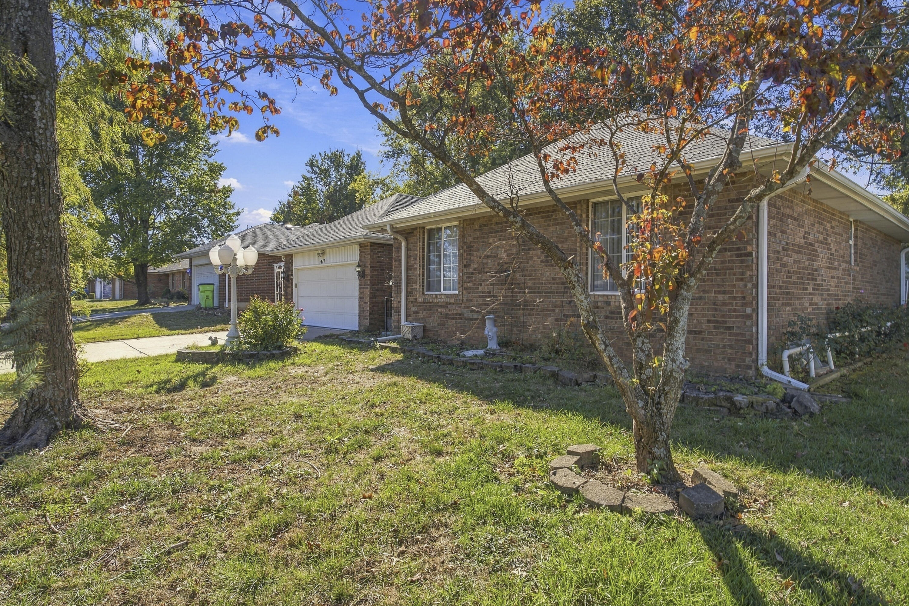 417 South Suburban Avenue Property Photo 3