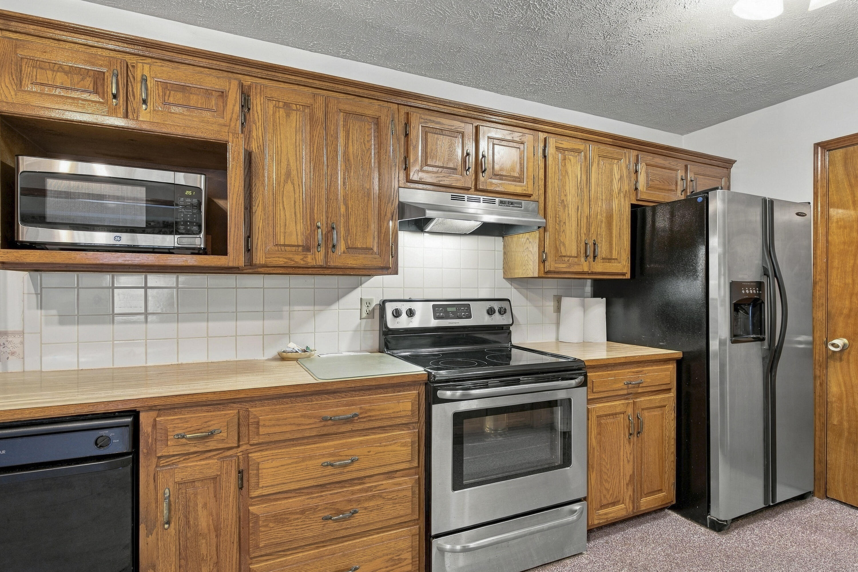 417 South Suburban Avenue Property Photo 17