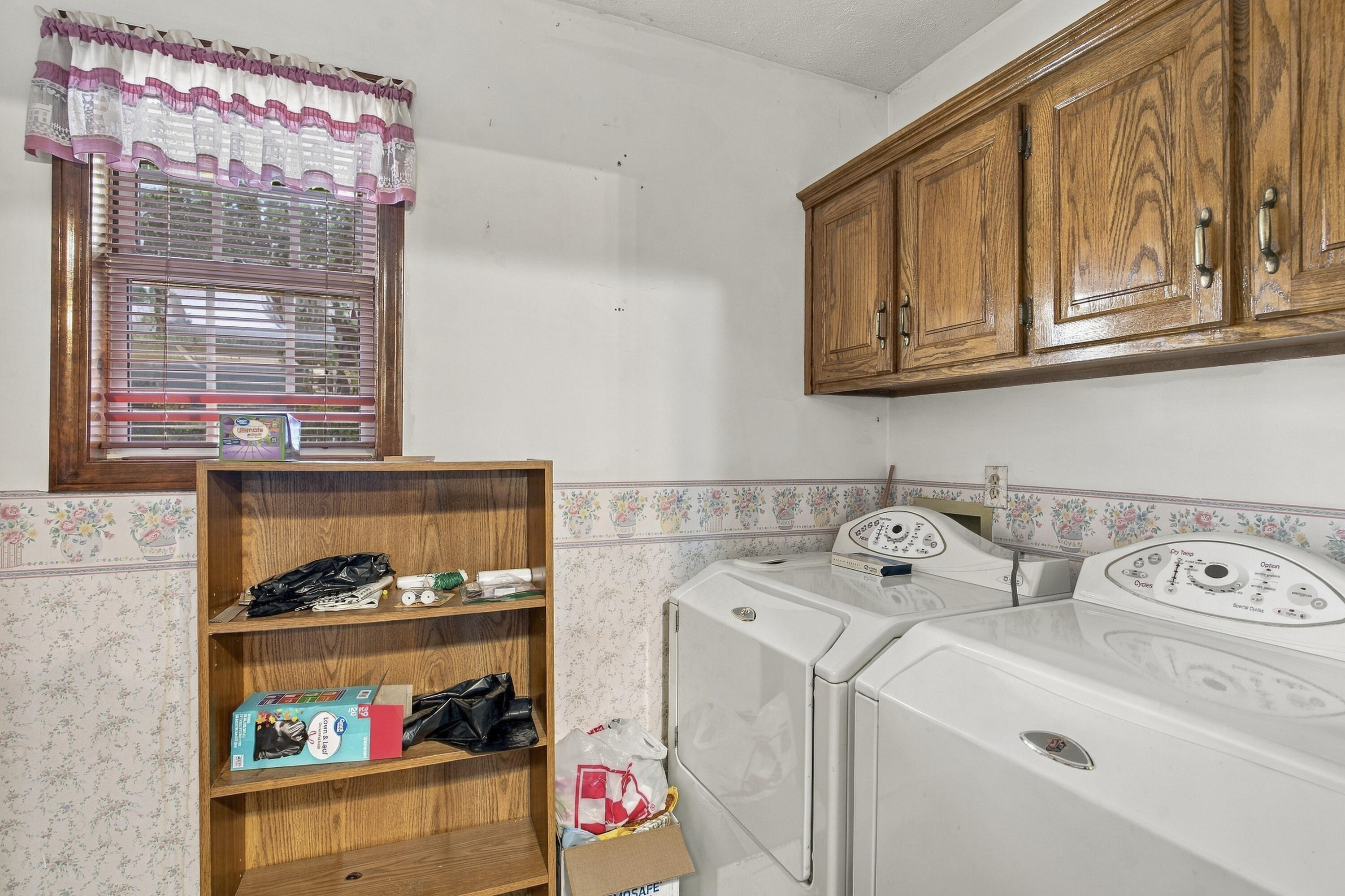417 South Suburban Avenue Property Photo 20