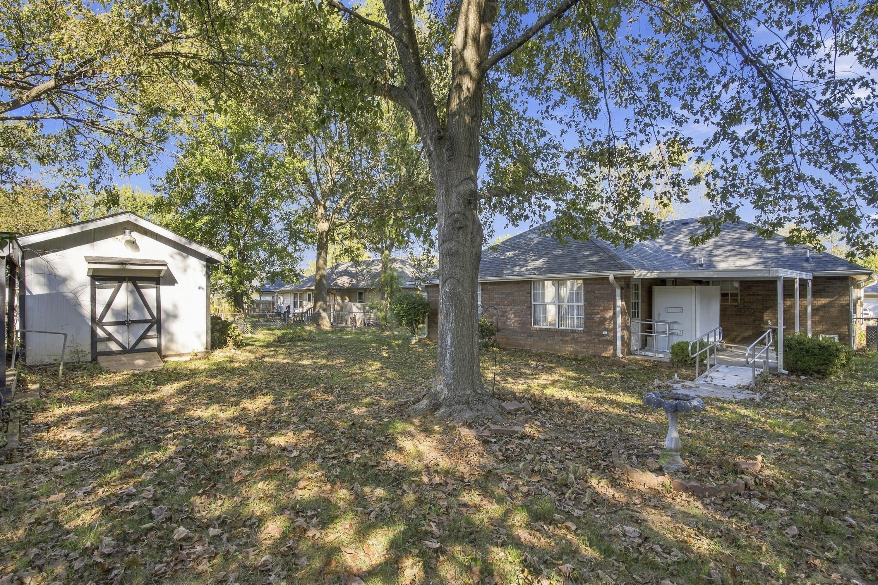 417 South Suburban Avenue Property Photo 32