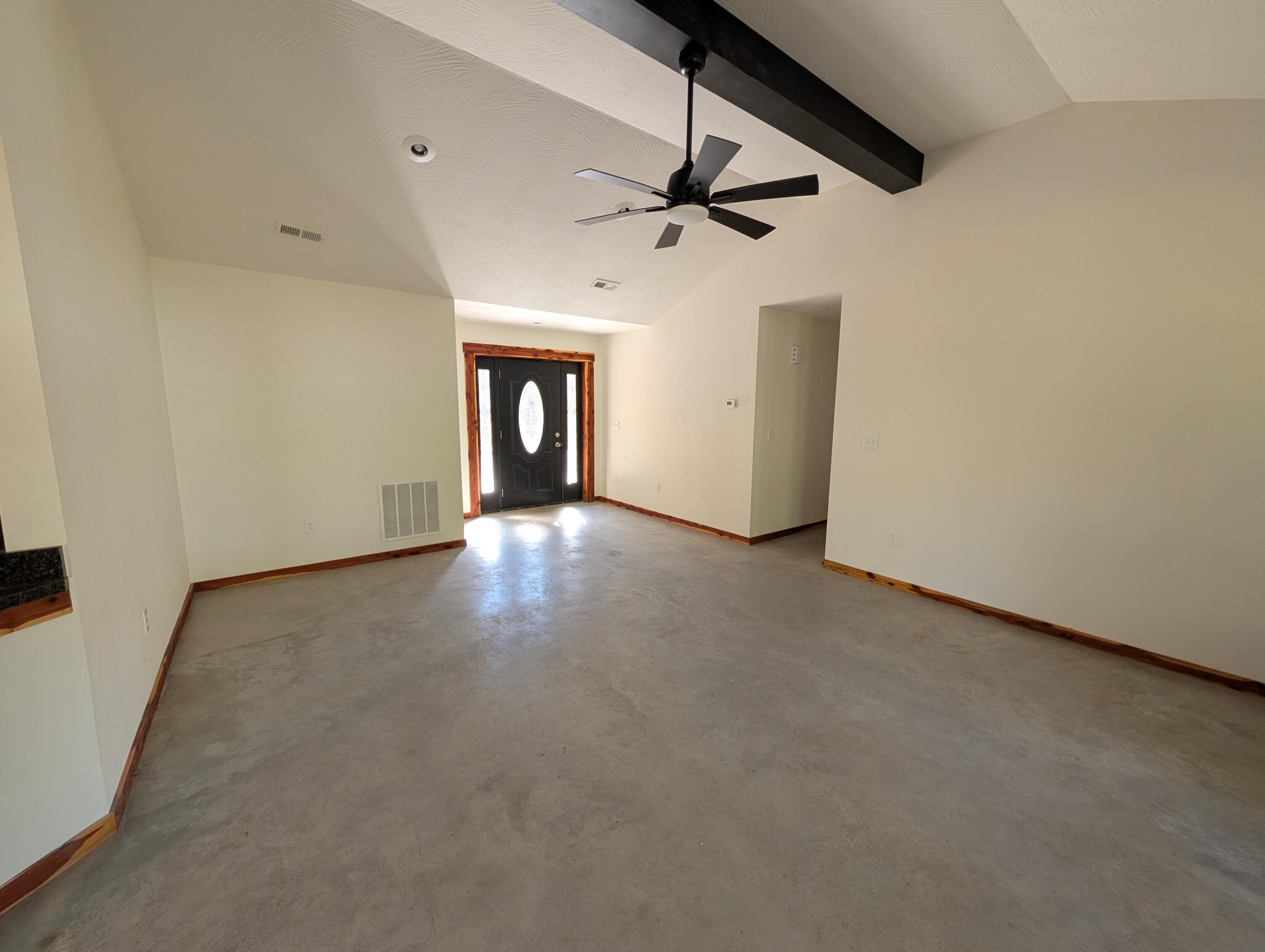 613 East Main Street Property Photo 11