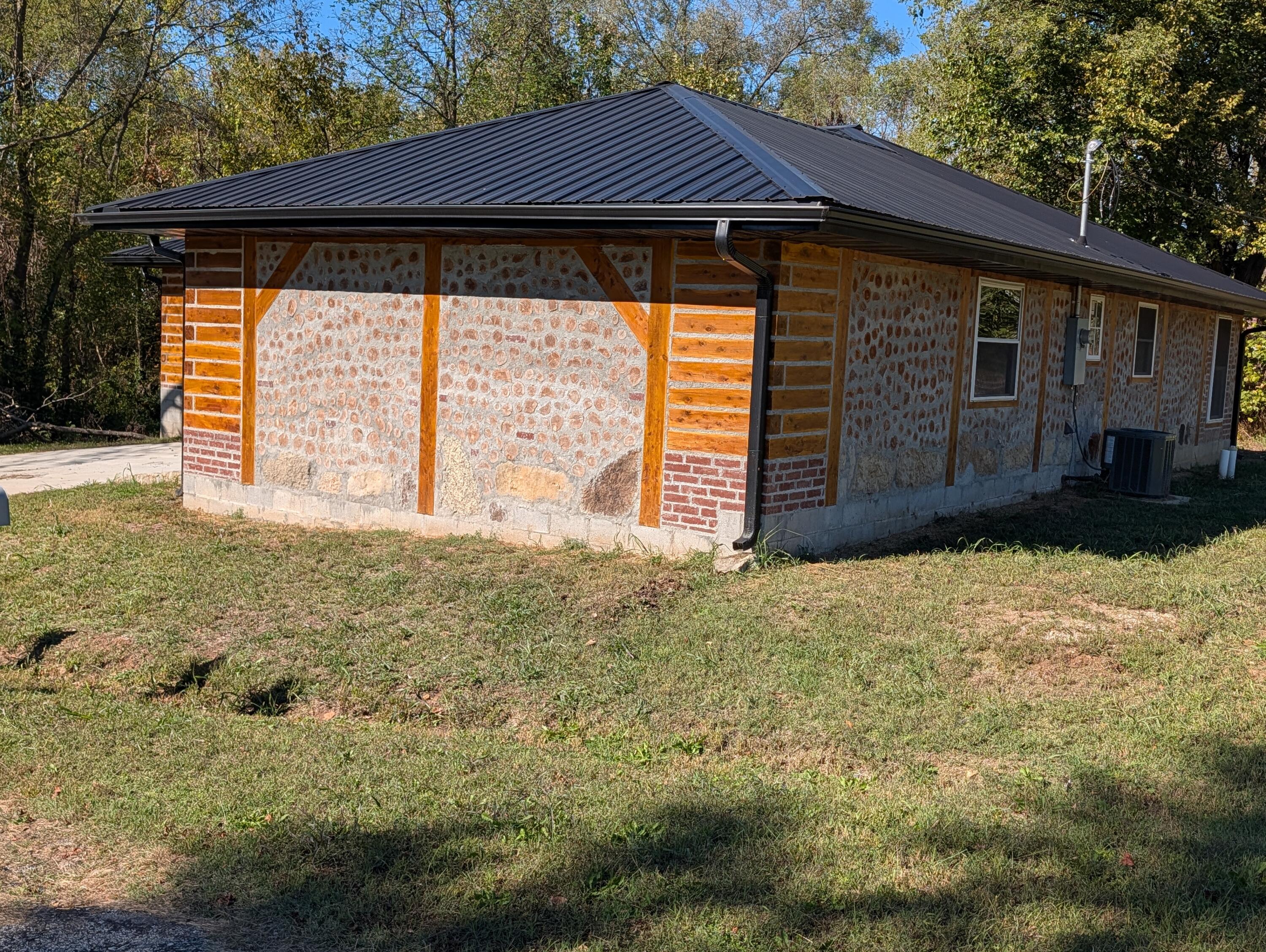 613 East Main Street Property Photo 23