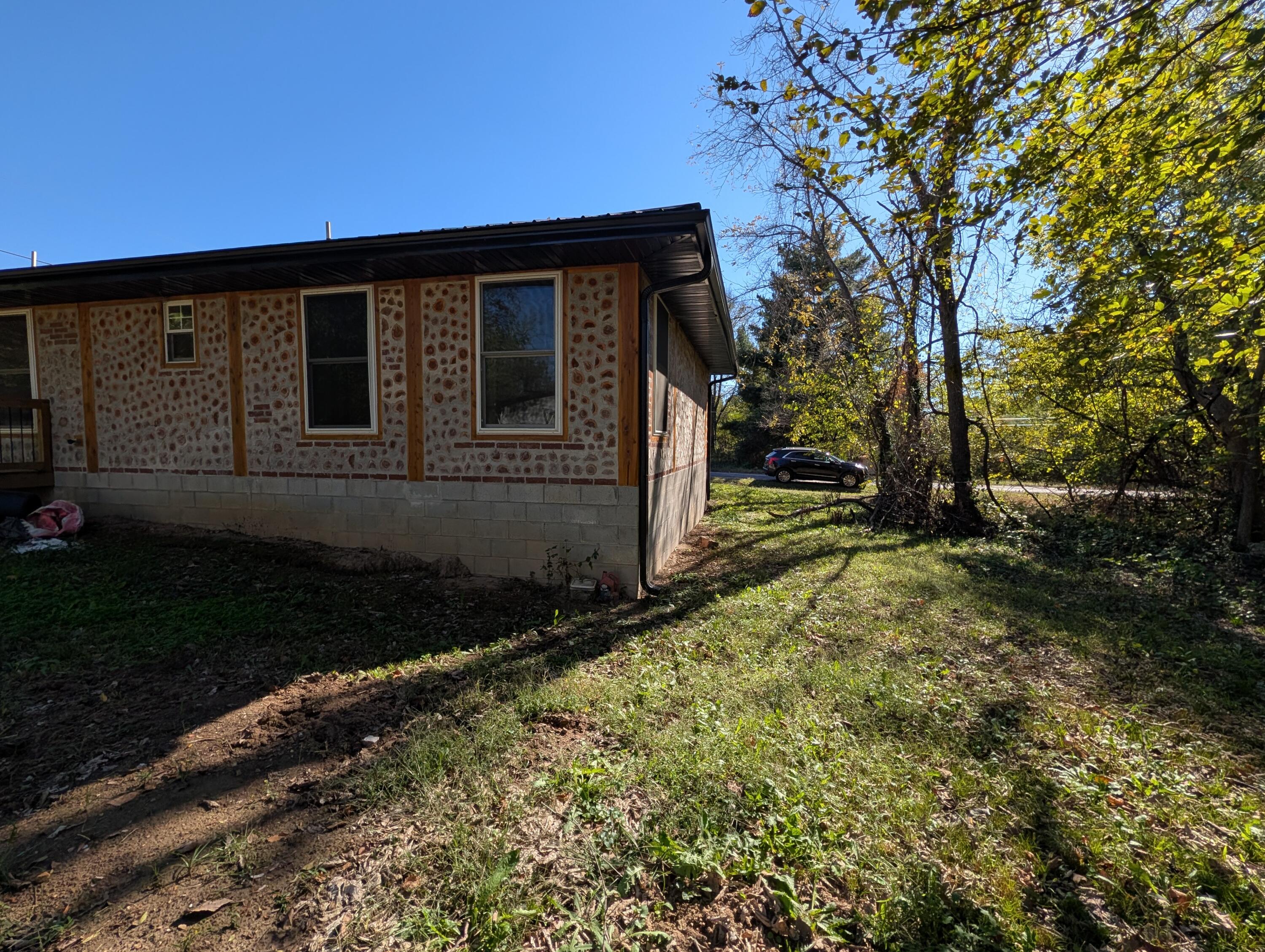 613 East Main Street Property Photo 26