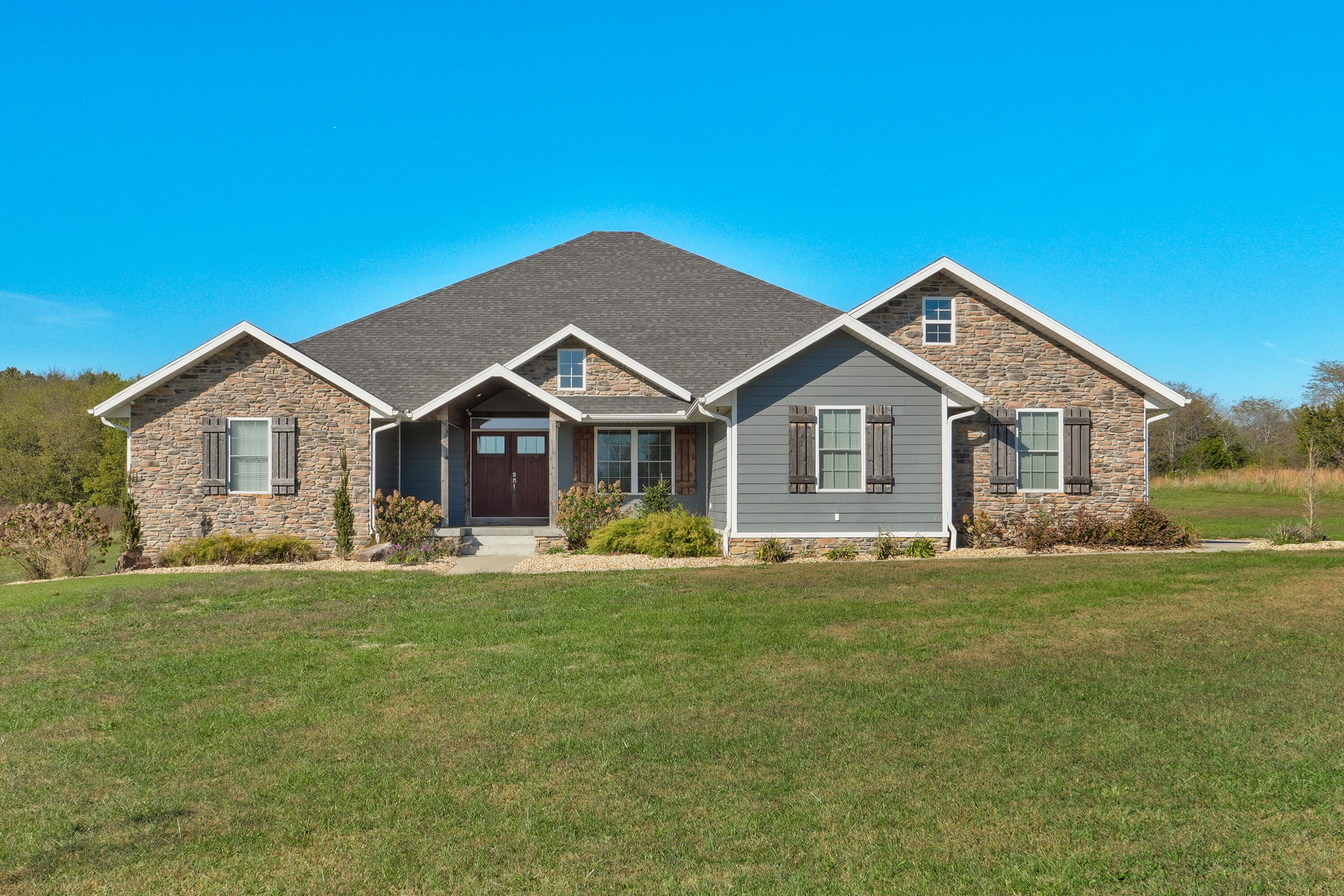 681 Headwaters Drive Property Photo 1