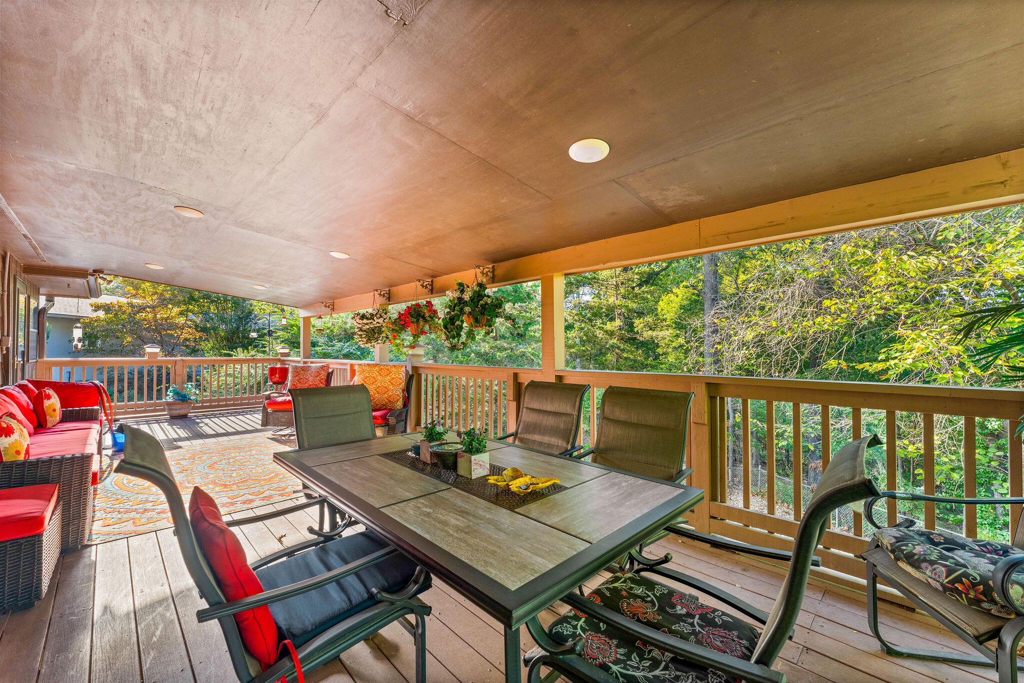 122 Stone Ridge Drive Property Photo 1