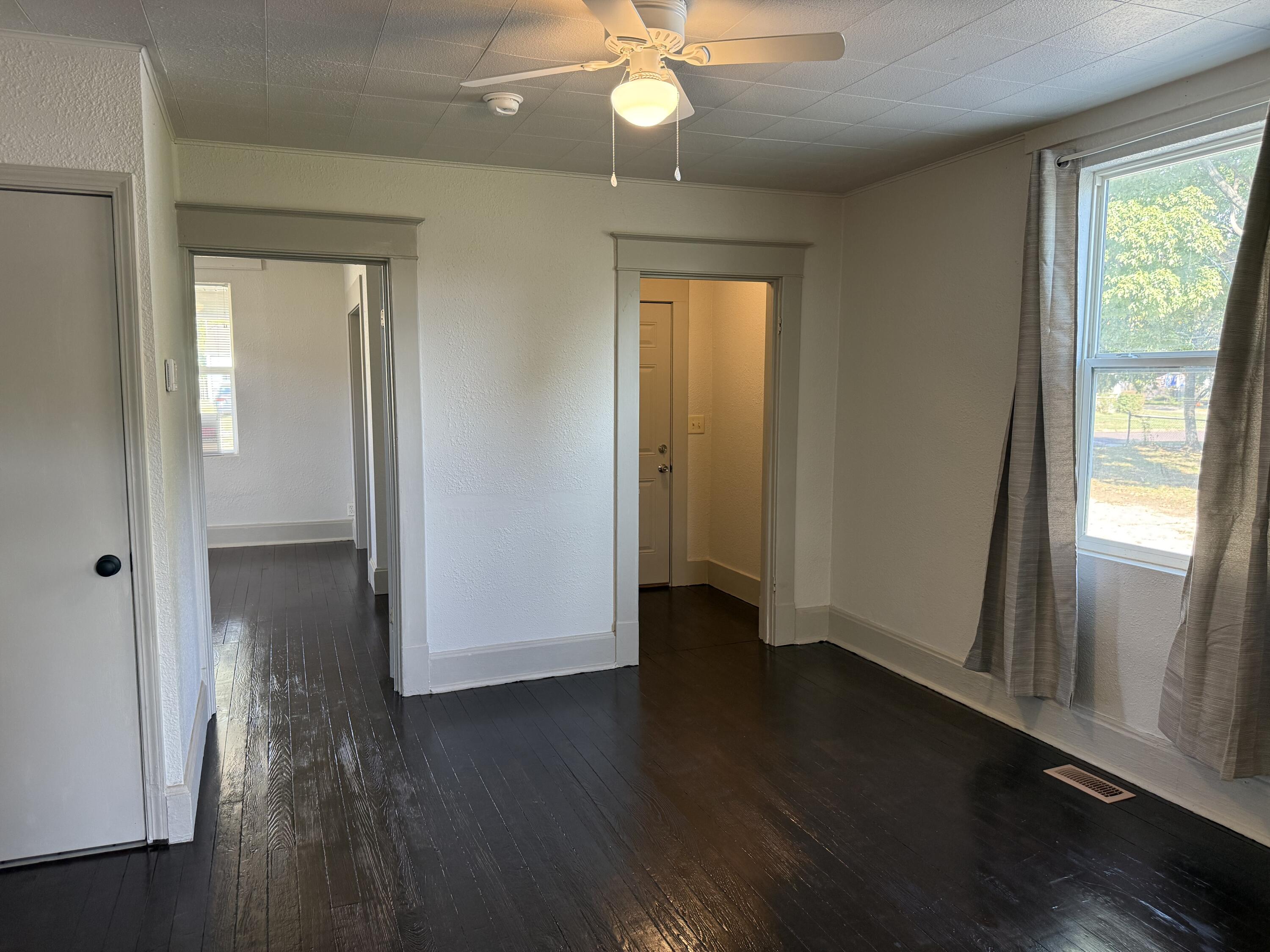 1820 West Olive Street Property Photo 4
