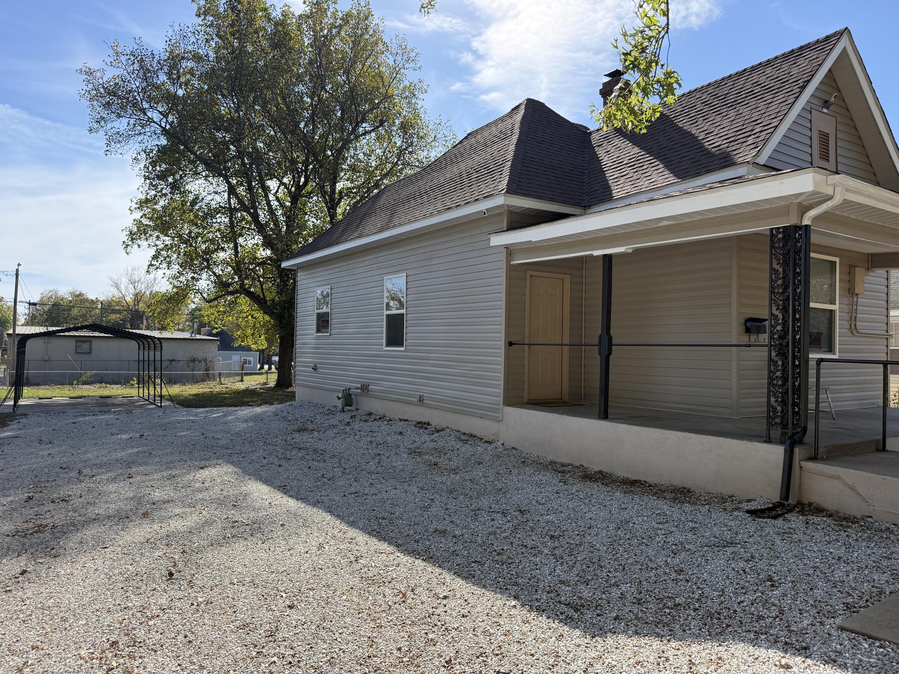 1820 West Olive Street Property Photo 13