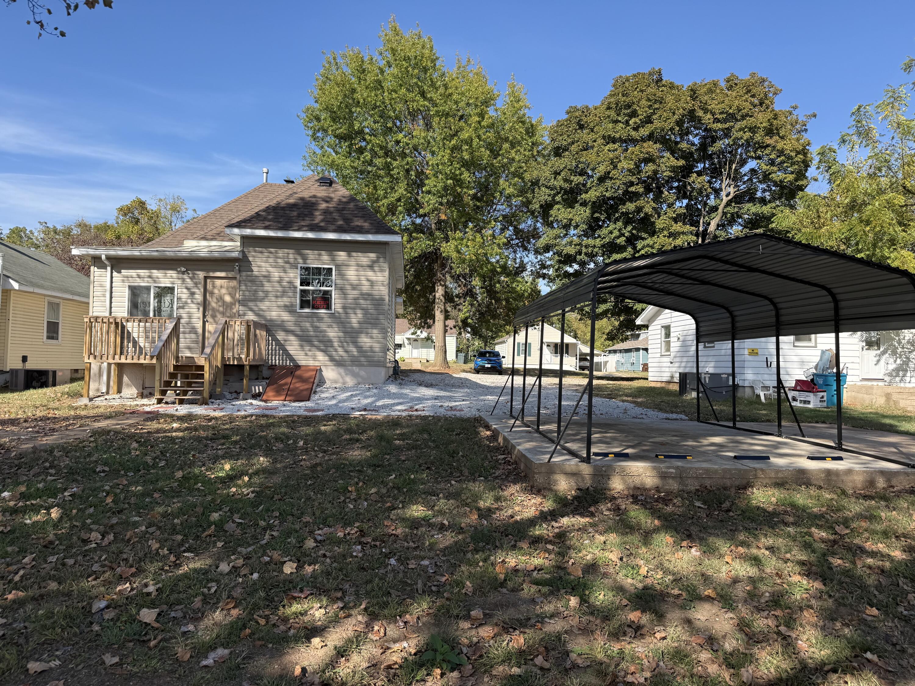 1820 West Olive Street Property Photo 18
