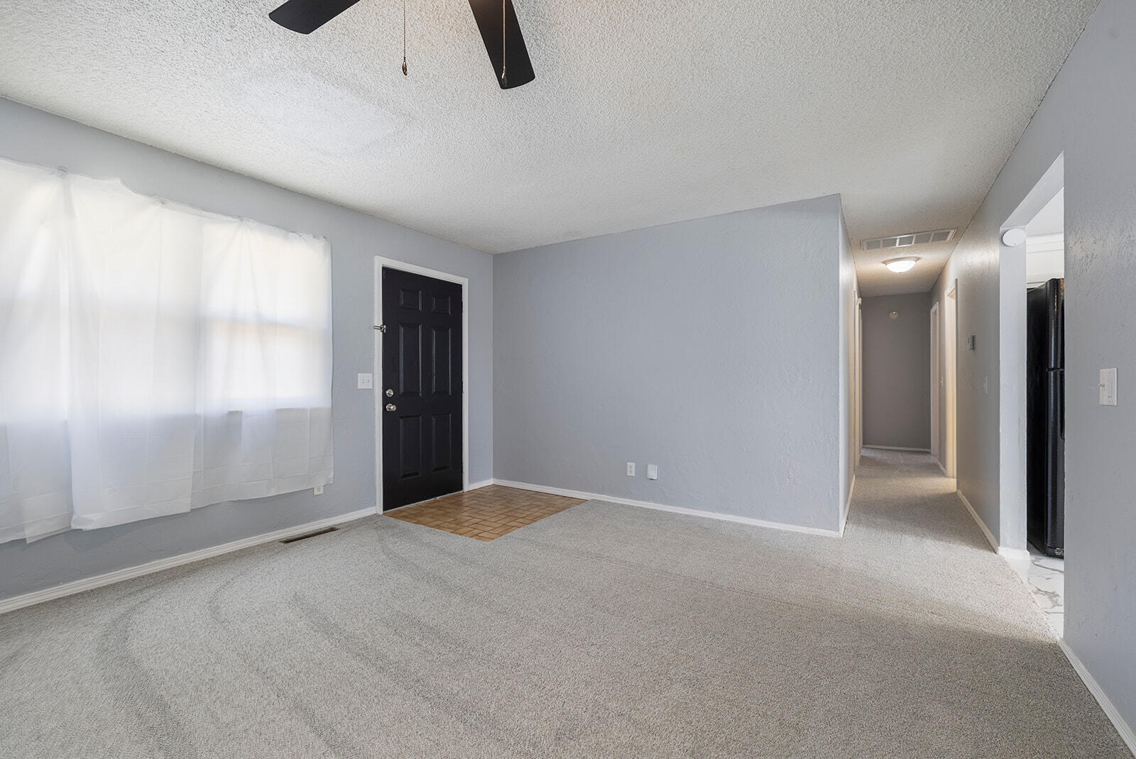 1412 East Rosewood Street Property Photo 3