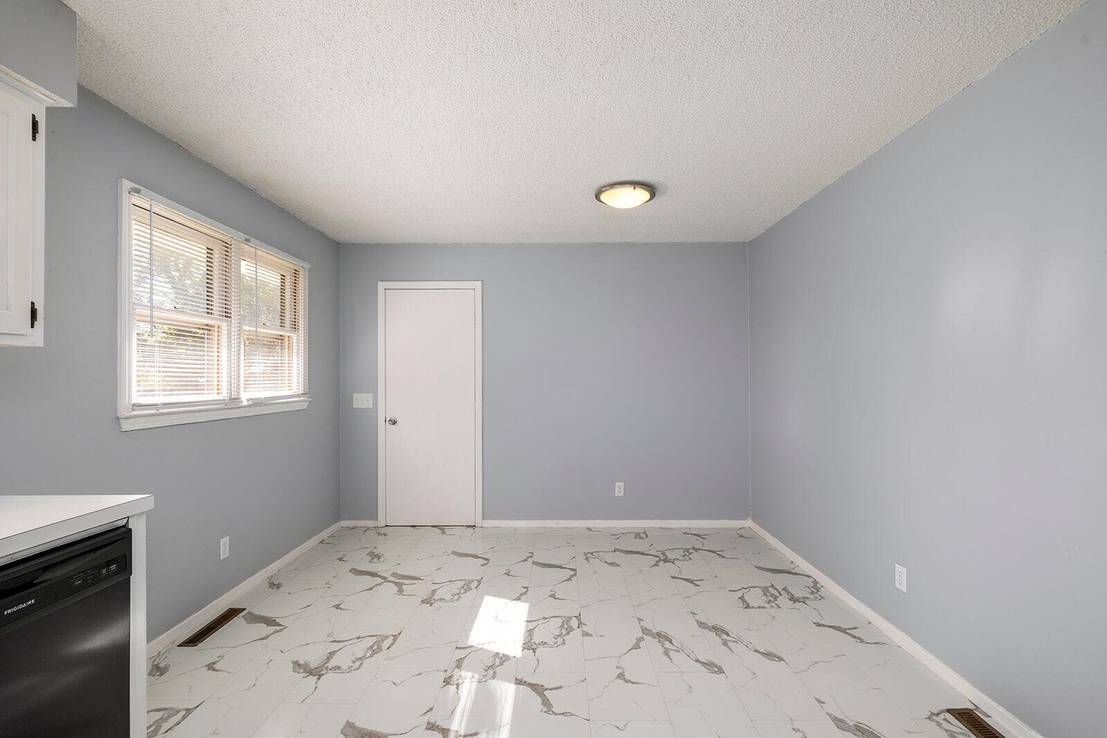 1412 East Rosewood Street Property Photo 11