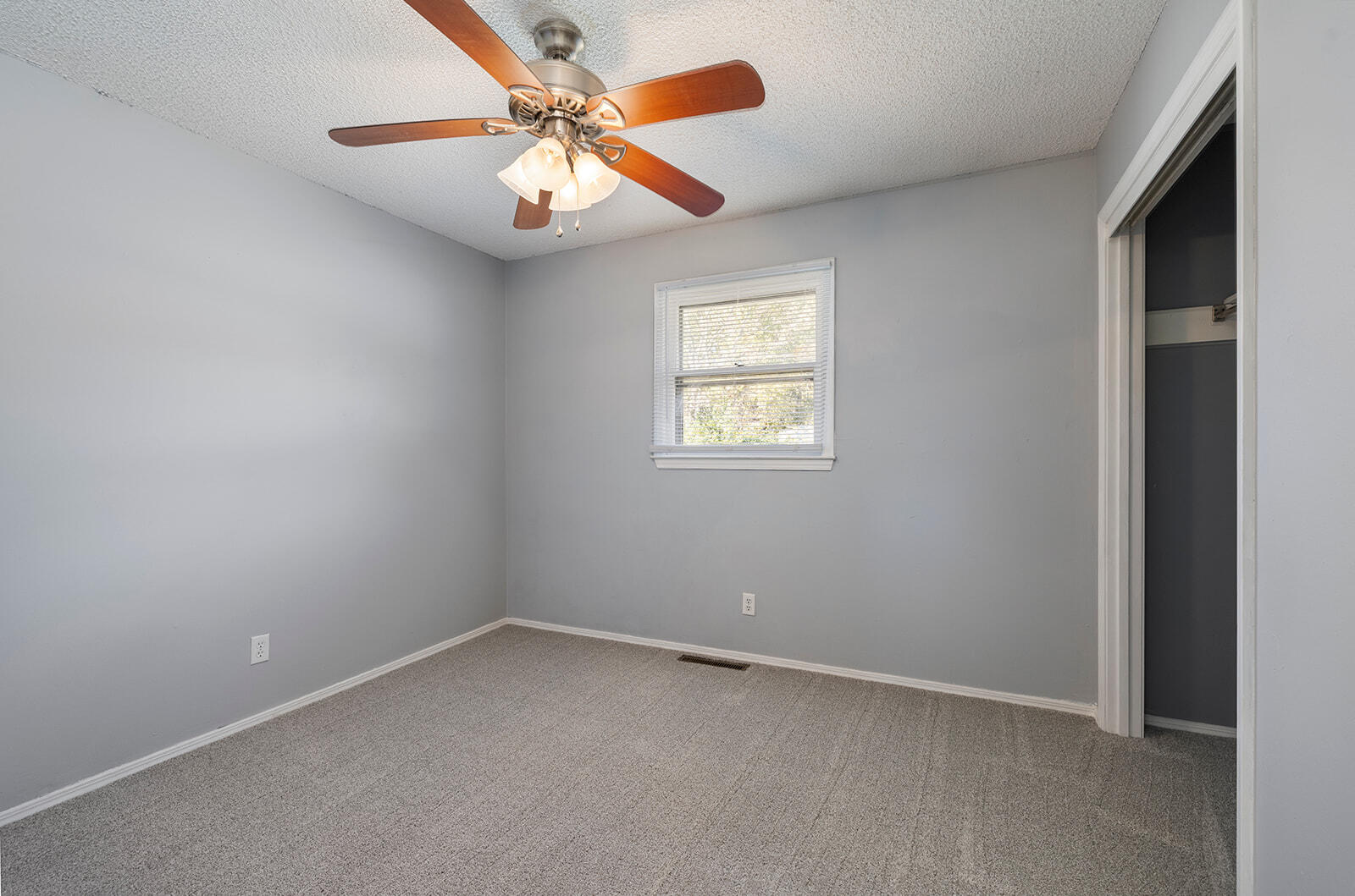 1412 East Rosewood Street Property Photo 18