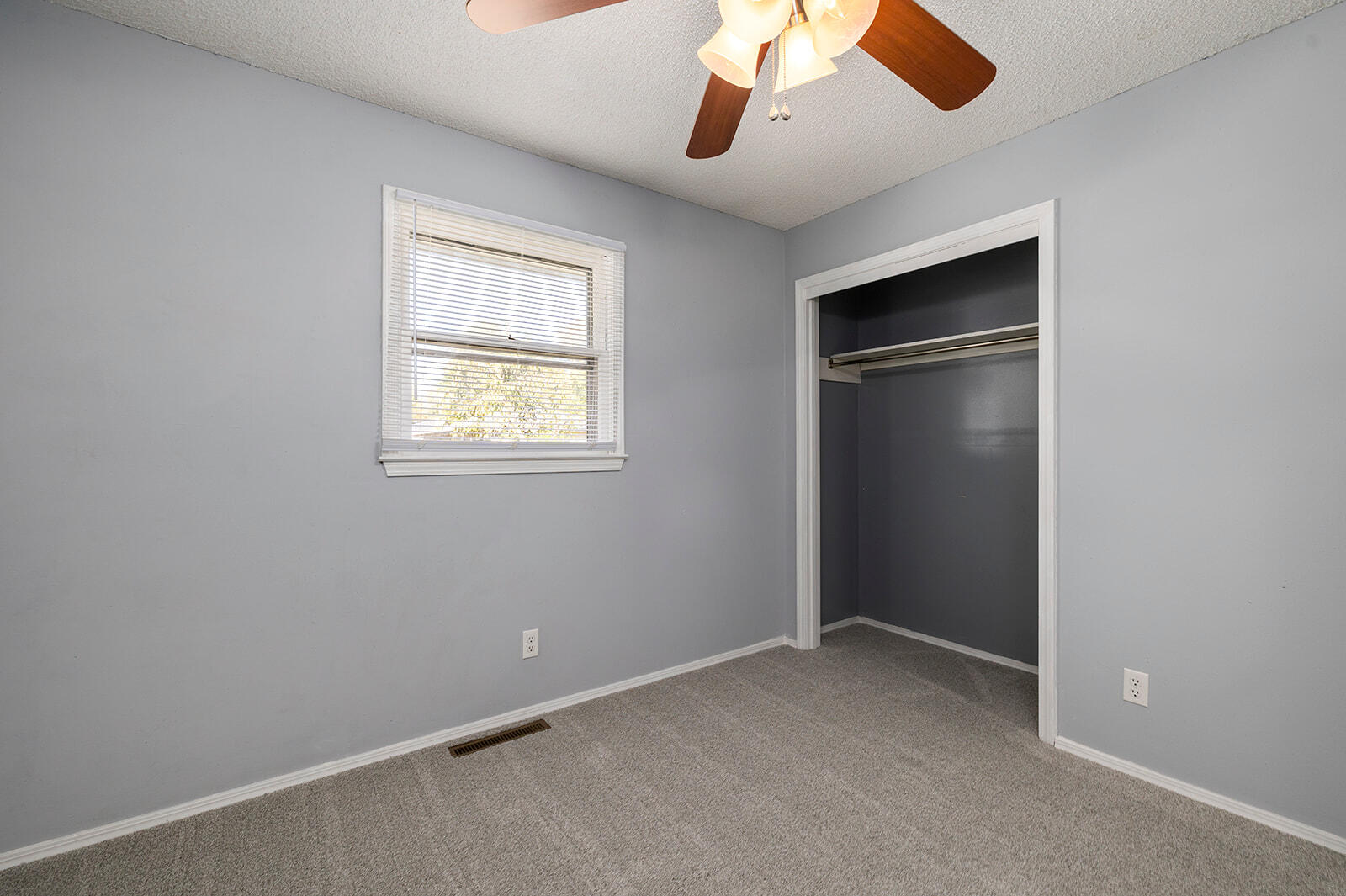 1412 East Rosewood Street Property Photo 19