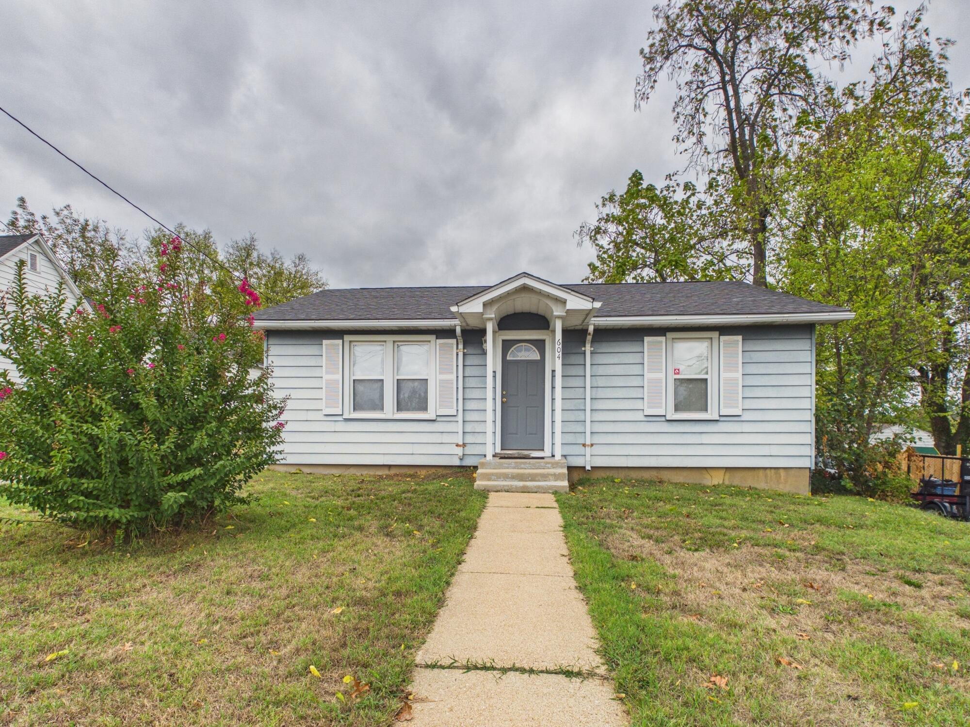 604 Summit Street Property Photo 1