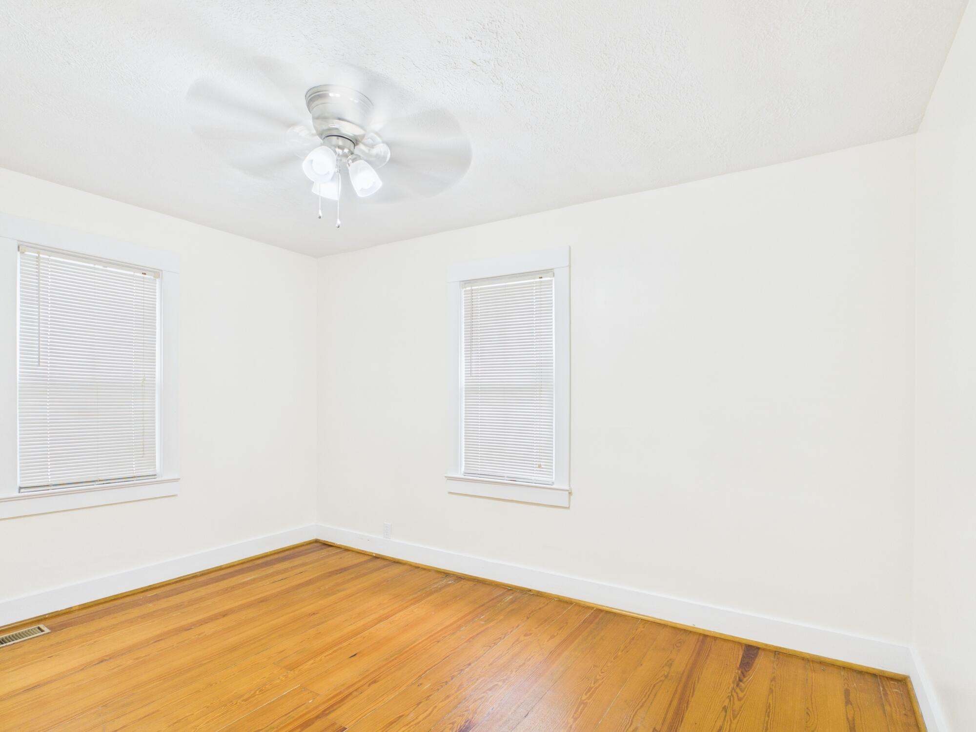 604 Summit Street Property Photo 18